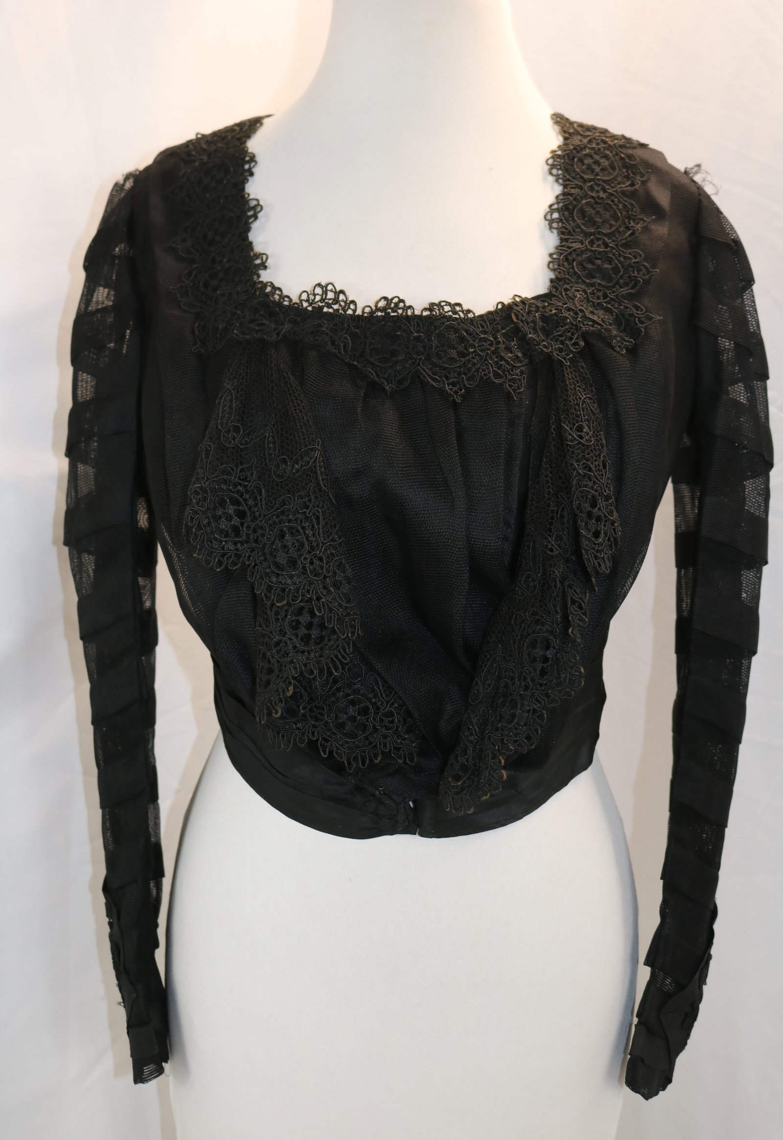 Antique 1900 Black Bodice with Lace & Applied Flowers: approx. 36 bust, 28 waist, damage at shoulder see photo's