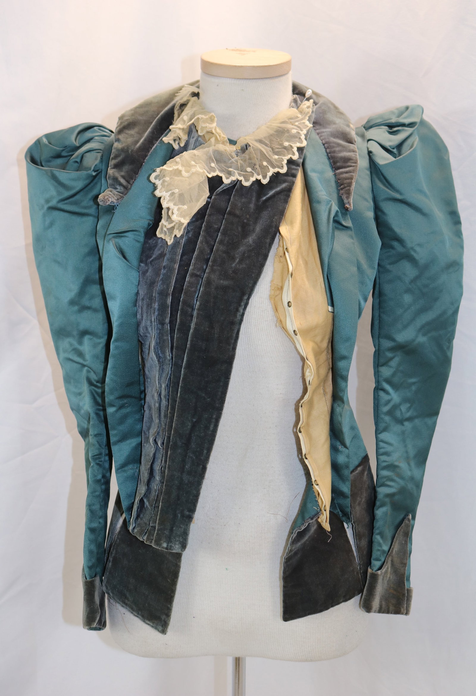 Victorian Aqua Blue Waist Coat with Velvet & Lace Trim: approx. 28 bust, 22 waist, has underarm & other discoloration, lace in front is frayed, see photo's