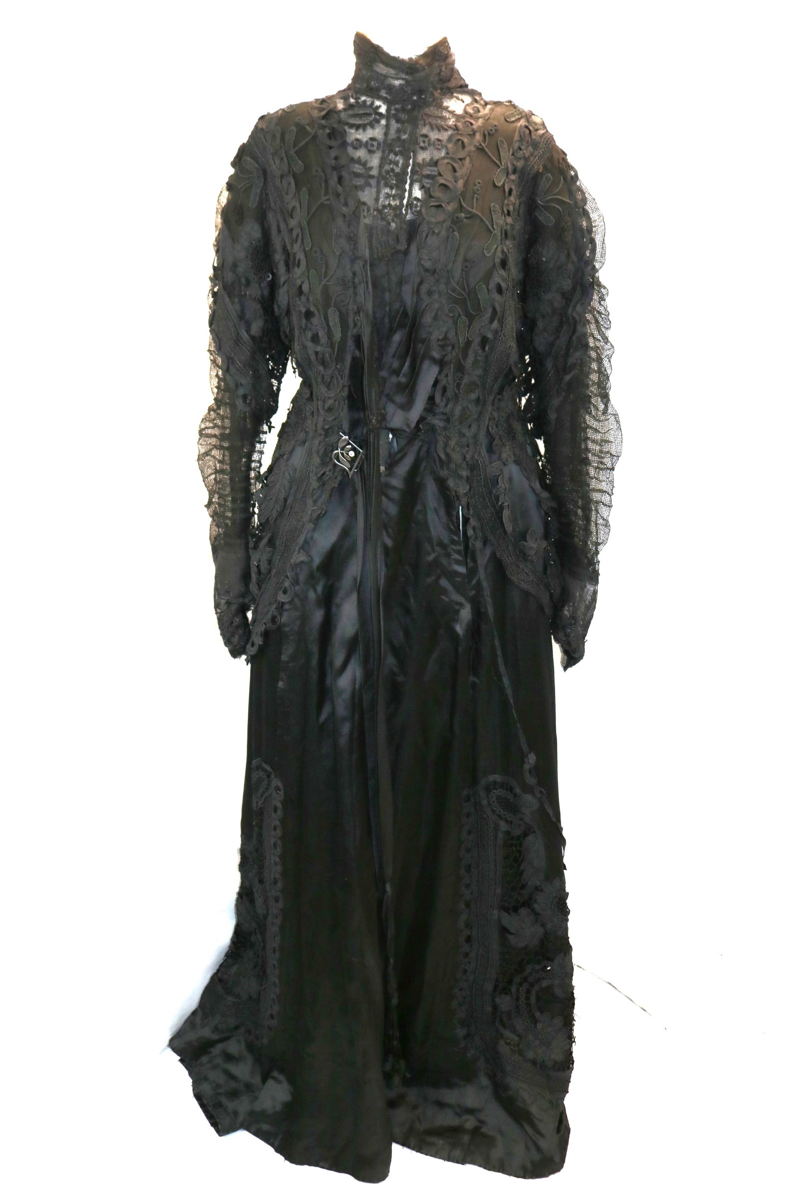 Antique 1890's Black Pointe De'sprit Lace Dress: approx. 34 bust, 24 waist, good for design, see photo's