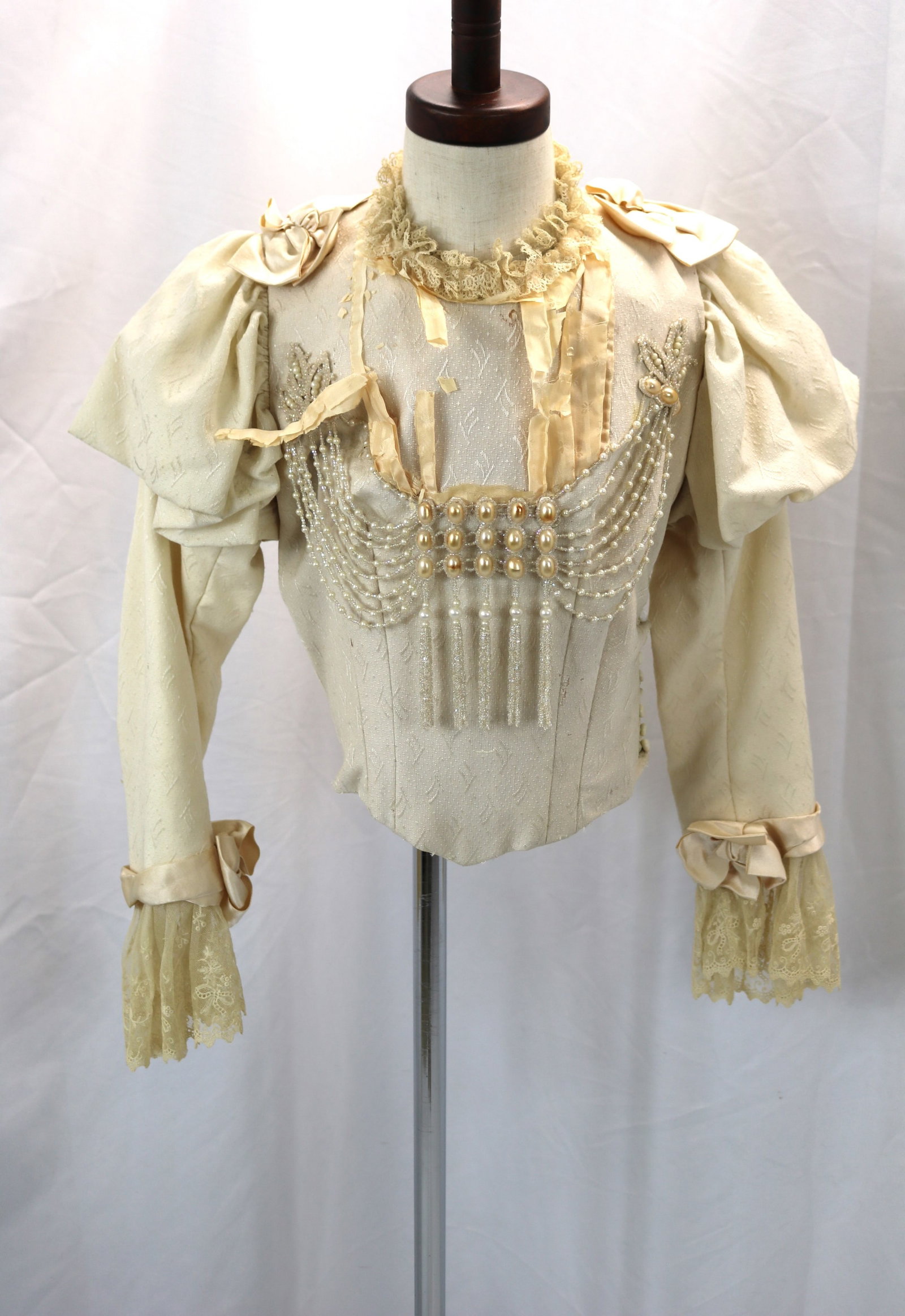 Antique late 1800's white patent wool bodice with silk ribbon, lace & beading: approx., 28 bust, 20 waist, silk ribbon is frayed, a couple of spots, see photo's