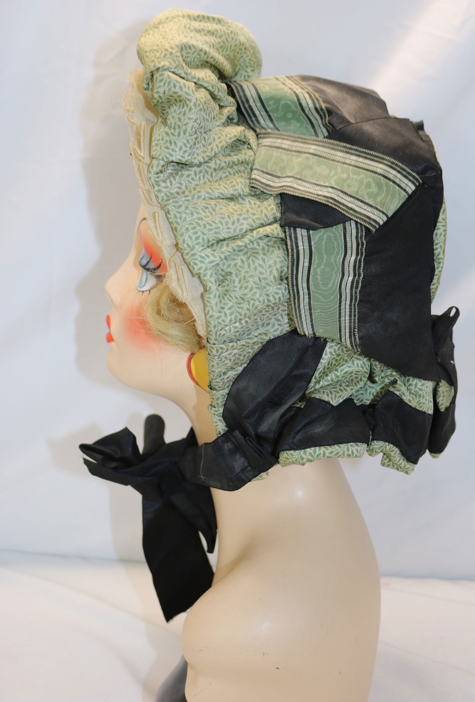 Antique Civil War era bonnet with attached horsehair (1 of 8)