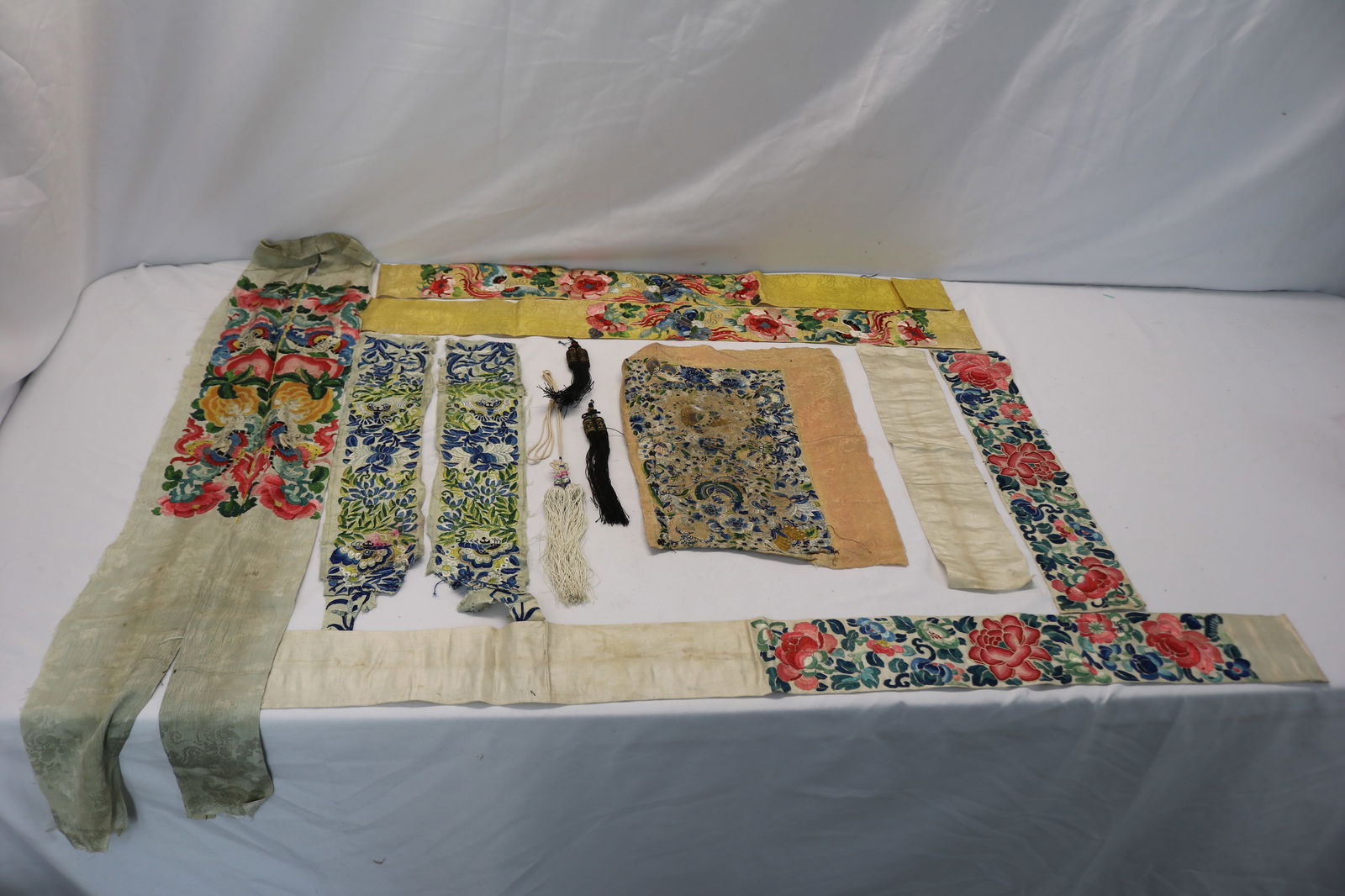 lot of 5 antique Chinese silk embroidered ribbons with rank badge & 3 tassels (1 of 14)