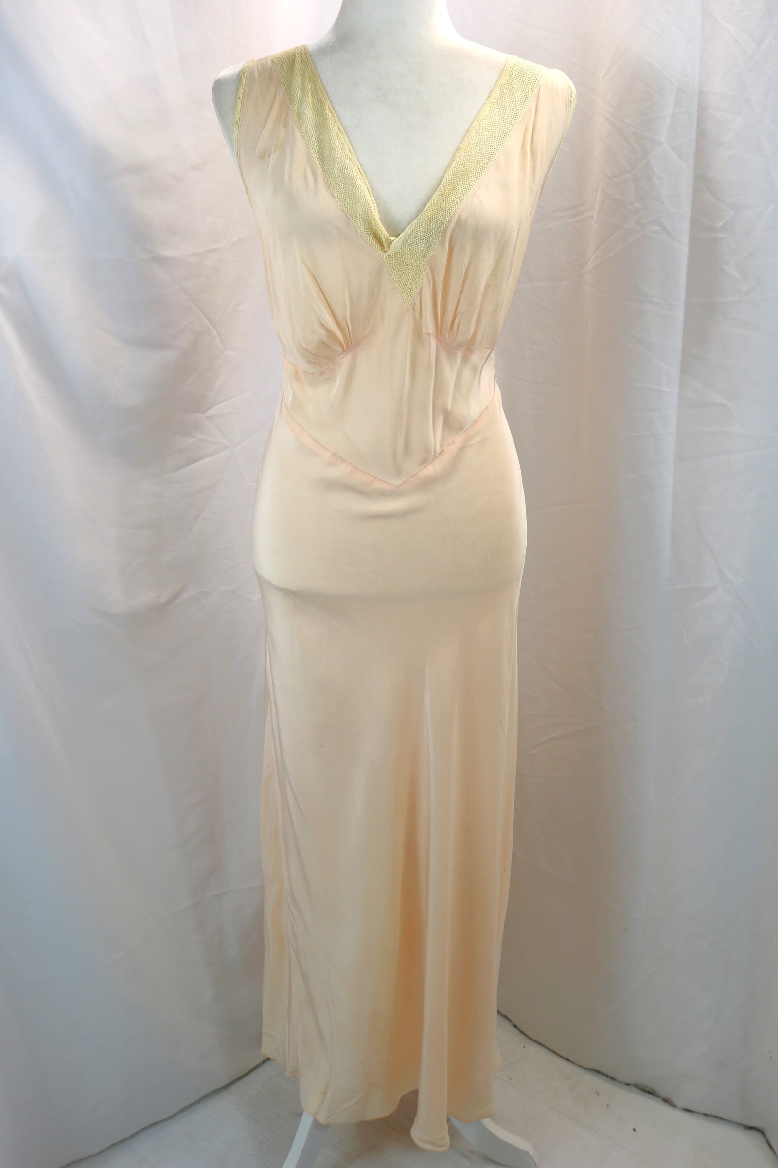Vintage 1940's Rayon & Lace Nightgown: approx. 40 bust, 36 waist, some spots, see photo's