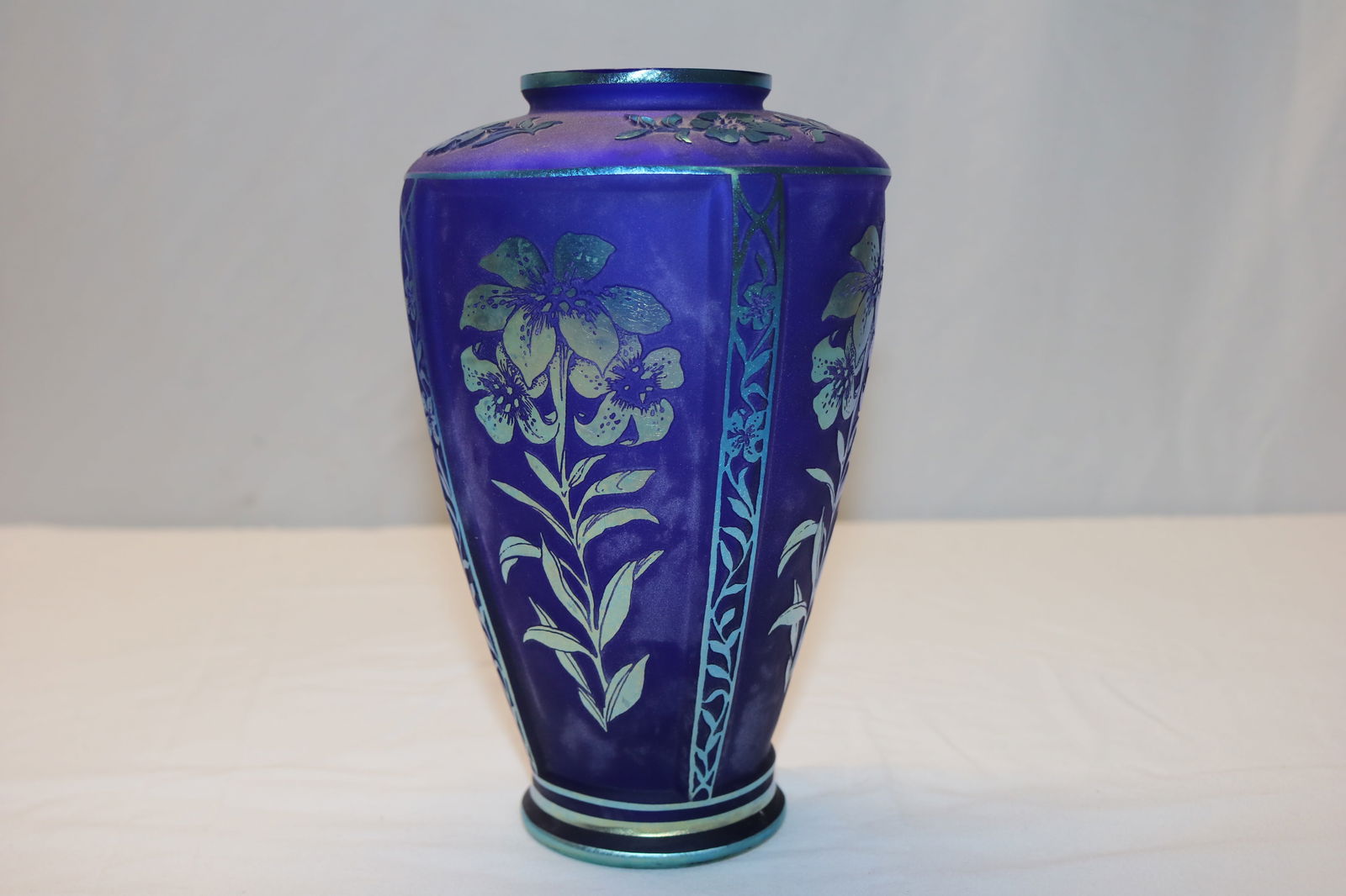 Vintage Fenton Limited Edition # 736/1250 Designed by Martha Reynolds Etched Cobalt Vase (1 of 4)
