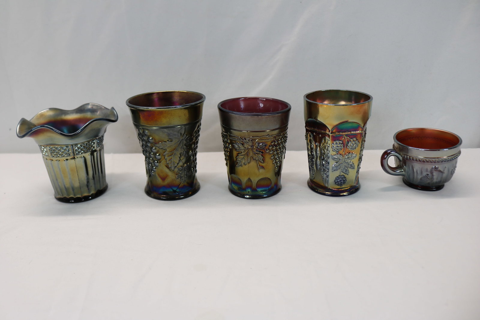 Lot of 5 Vintage Carnival Glass 3 Cups, Bowl/Vase & Tea Cup, 1 Northwood (1 of 13)