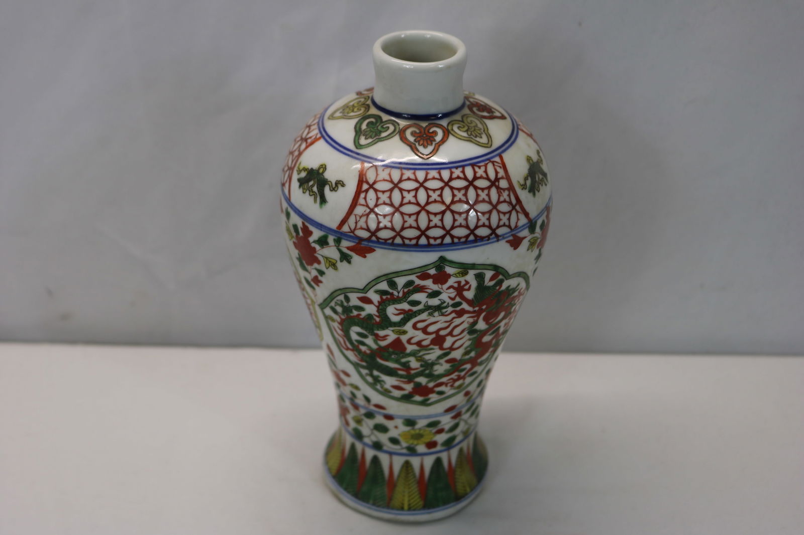 Antique Chinese Hand Painted Chasing Dragon Vase, Signed (1 of 11)