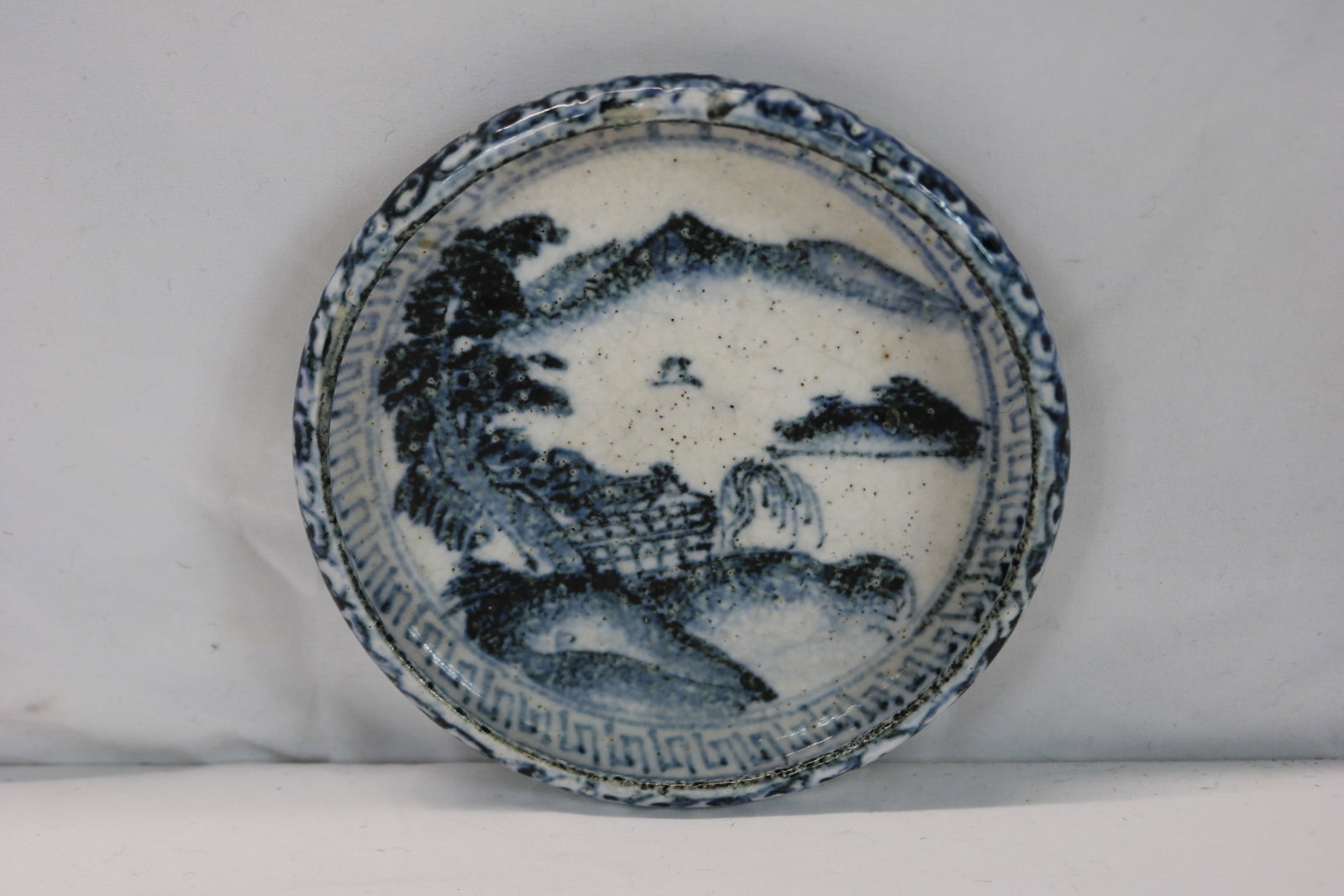 Antique Chinese Blue & White Hand Painted Pottery Bowl with Landscape: good condition, see photo's