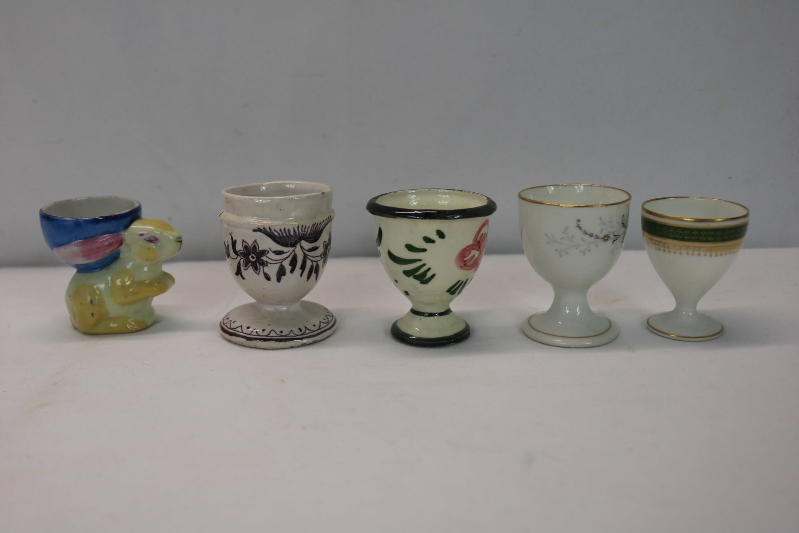 Lot of 5 Vintage Egg Cups, 3 Bone China, 2 Pottery, 1 Bunny Shaped made in Japan: see photo's