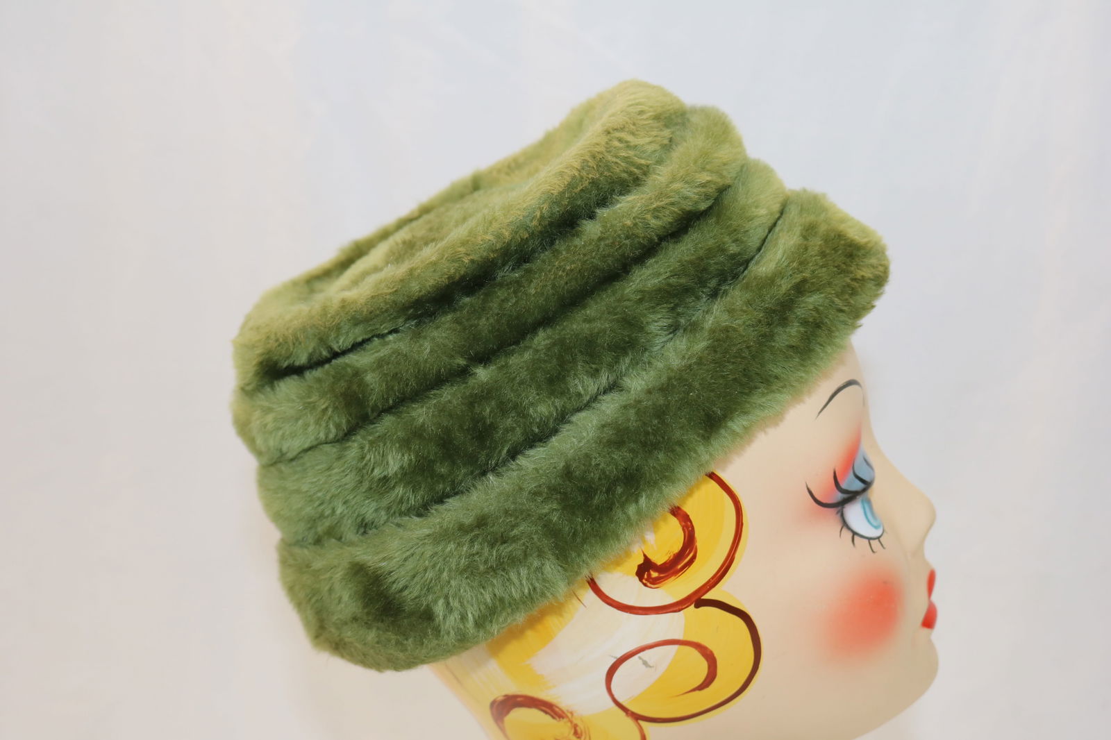 Vintage 19550/60's C Crawford, Hollidge Green Faux Fur Hat (1 of 7)