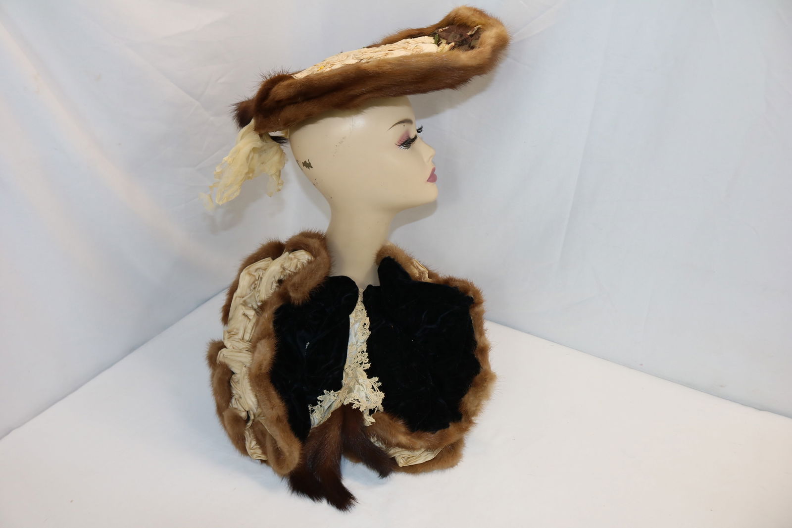 Antique Mink, Velvet & Lace Muff with Matching Hat with Silk Flowers & Beads (1 of 15)
