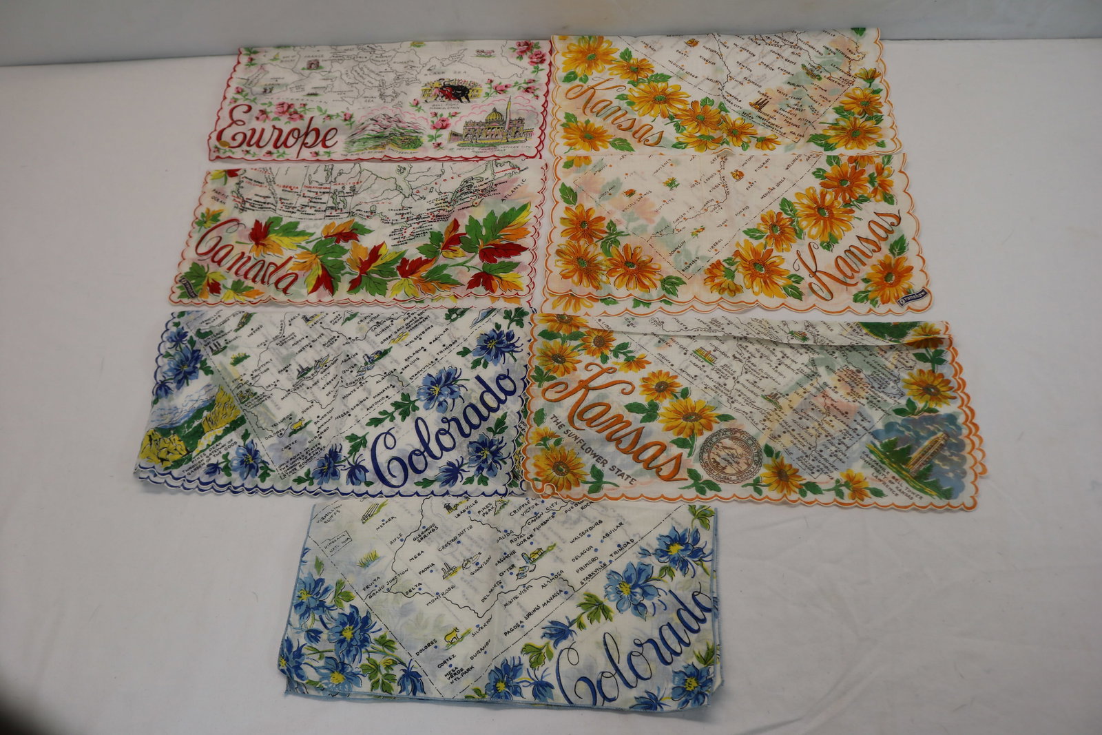 Lot of 7 Vintage Old Store Stock State Hankies: good condition, see photo's