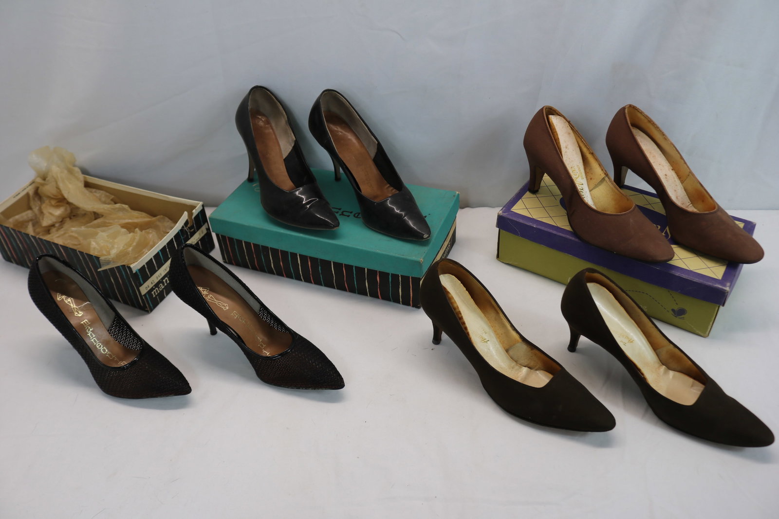 Lot of 4 Pair Ladies Vintage Shoes, 3 in Original Boxes (1 of 20)