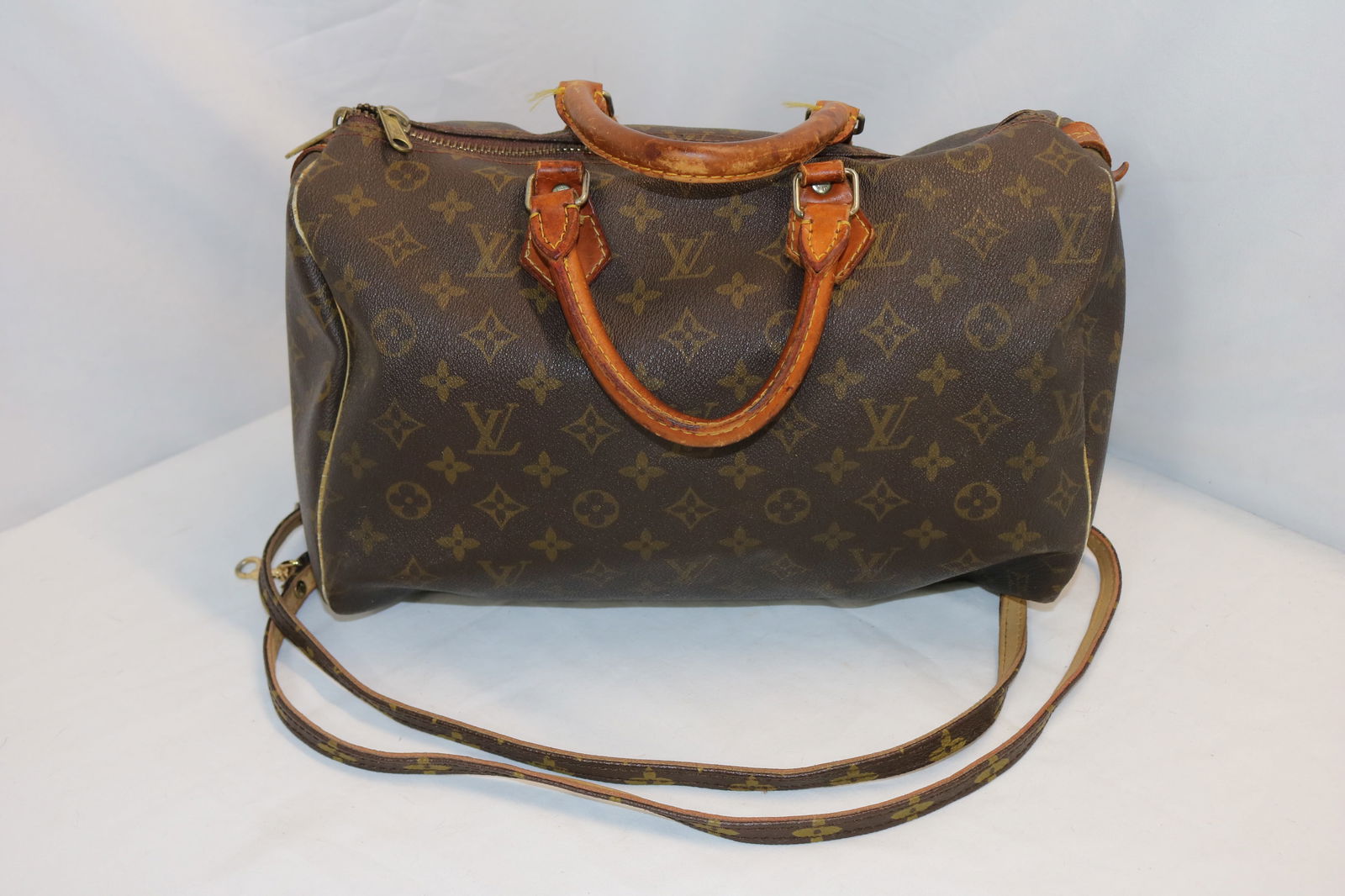 Vintage Authentic Louis Vuitton Train Case with Shoulder Strap (1 of 20)