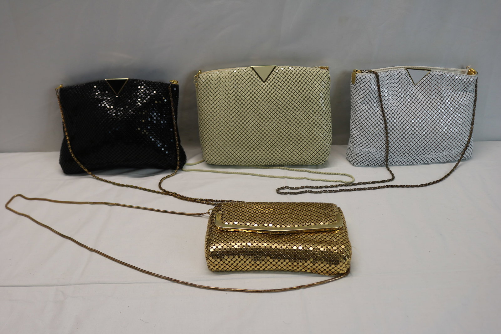 Lot of 4 Vintage Mesh Over The Shoulder Purses (1 of 10)