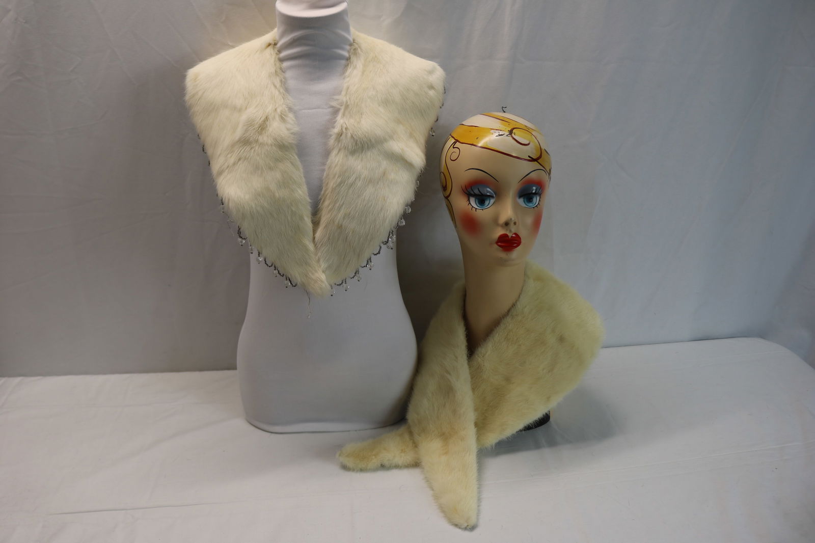 Lot of 2 Vintage 1950's Blond Mink & Rabbit Fur Collars, 1 with Beading: good condition, see photo's