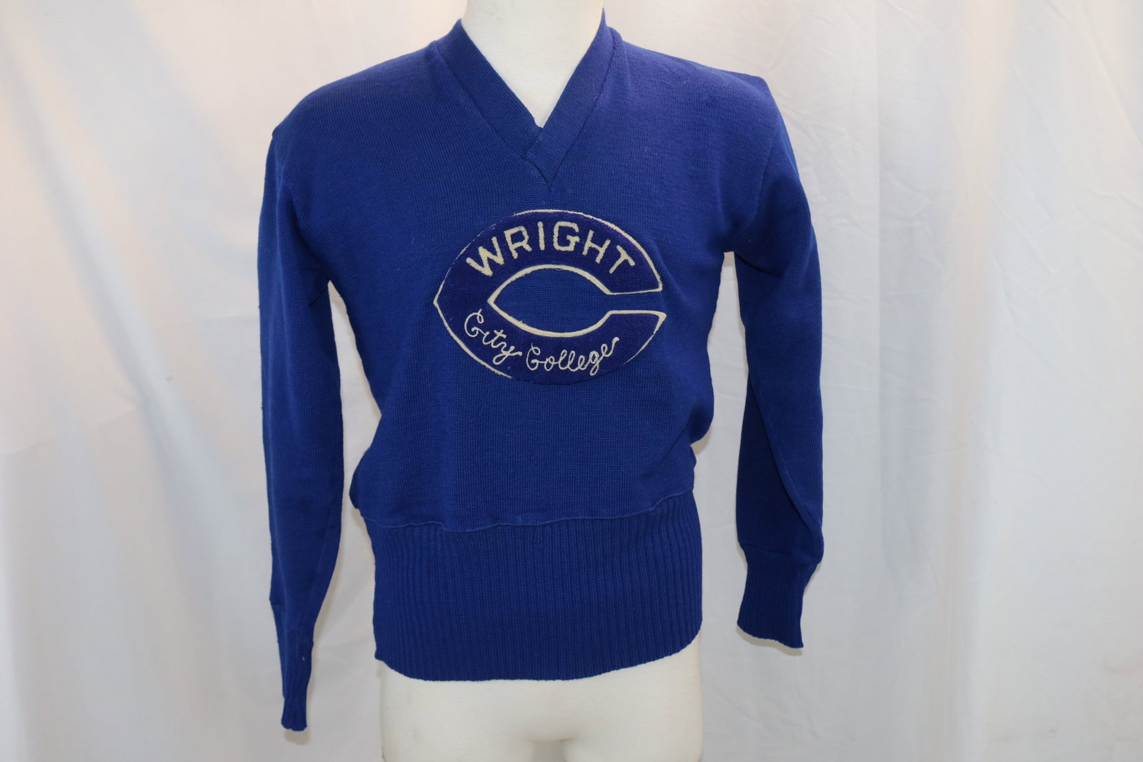 Vintage 1920's May & Halas Wright City College Sport Sweater: size 44, feels like new condition, see photo's