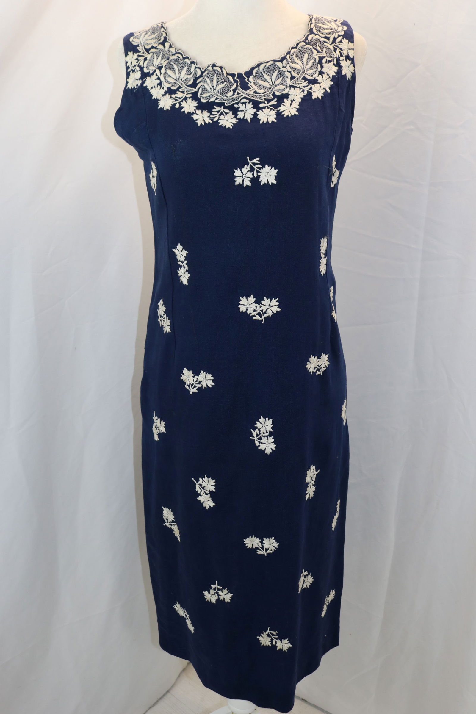 Vintage 1960's Navy Blue Linen & White Embroidered Sheath Dress (1 of 6)