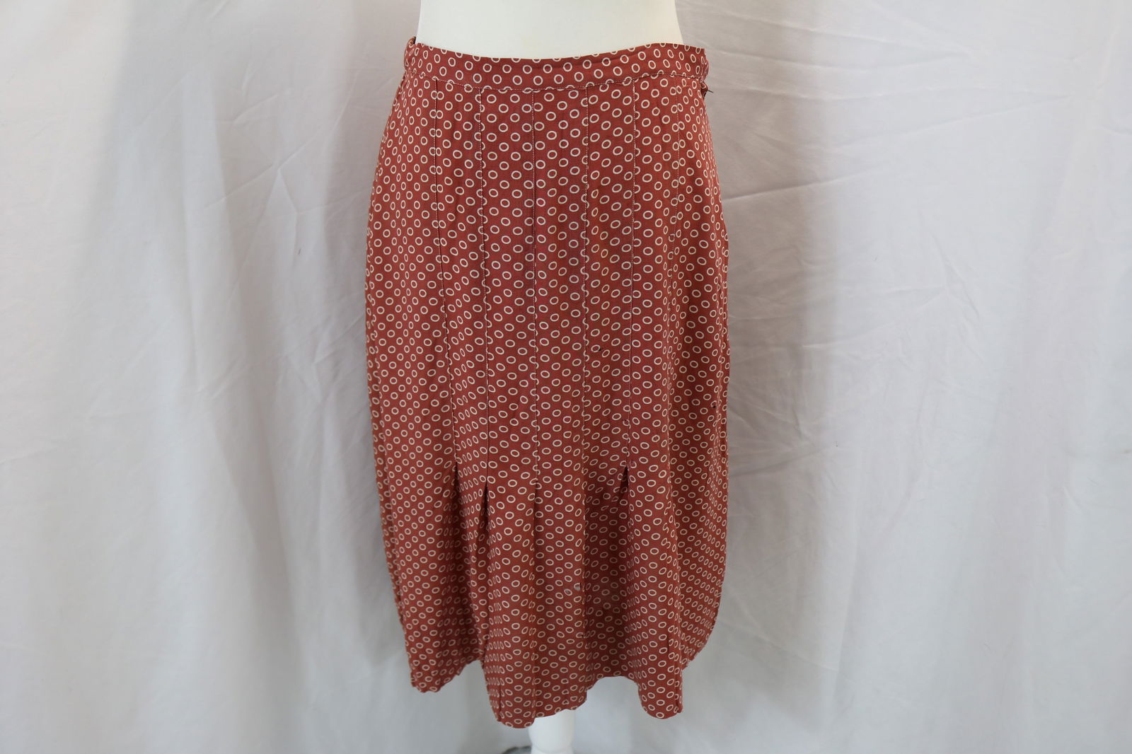 Vintage 1940's Rust Color Circle Print Skirt (1 of 6)