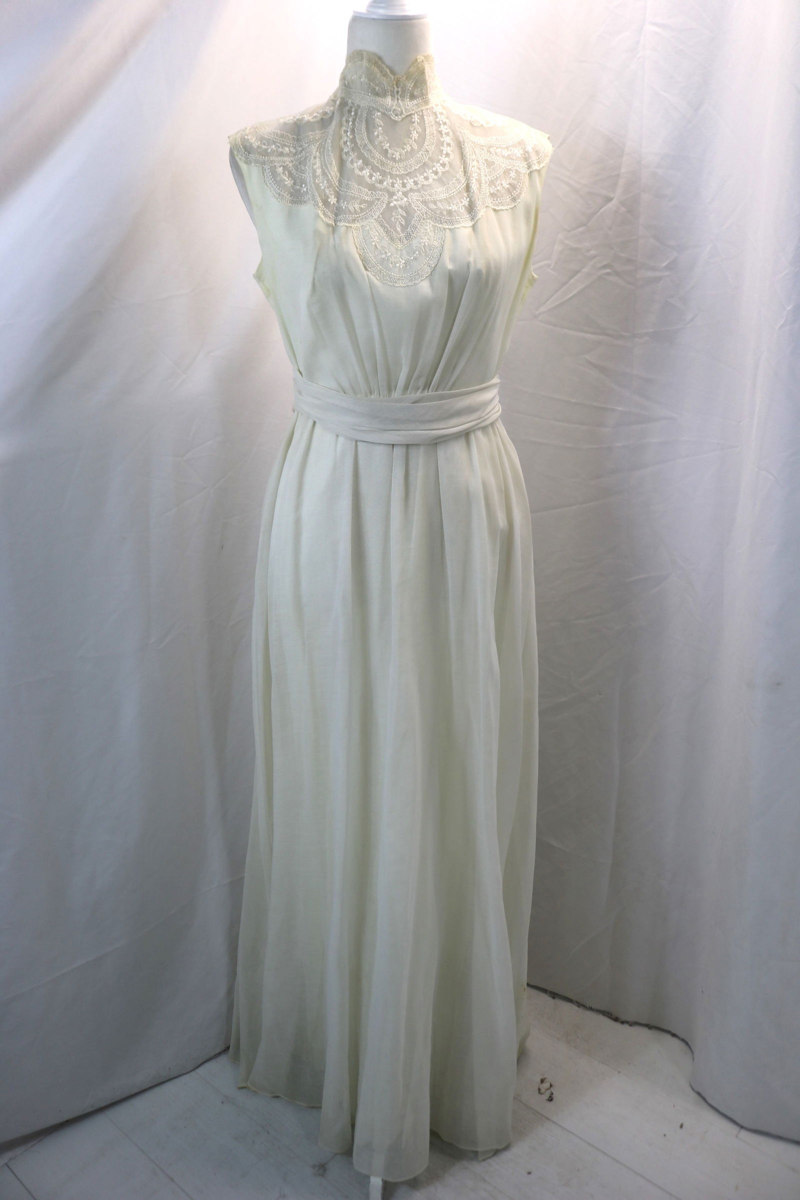 Vintage 1970's High Neck White Gown with Lace: 36 bust, 28 waist, underarm stains and a few other, see photo's