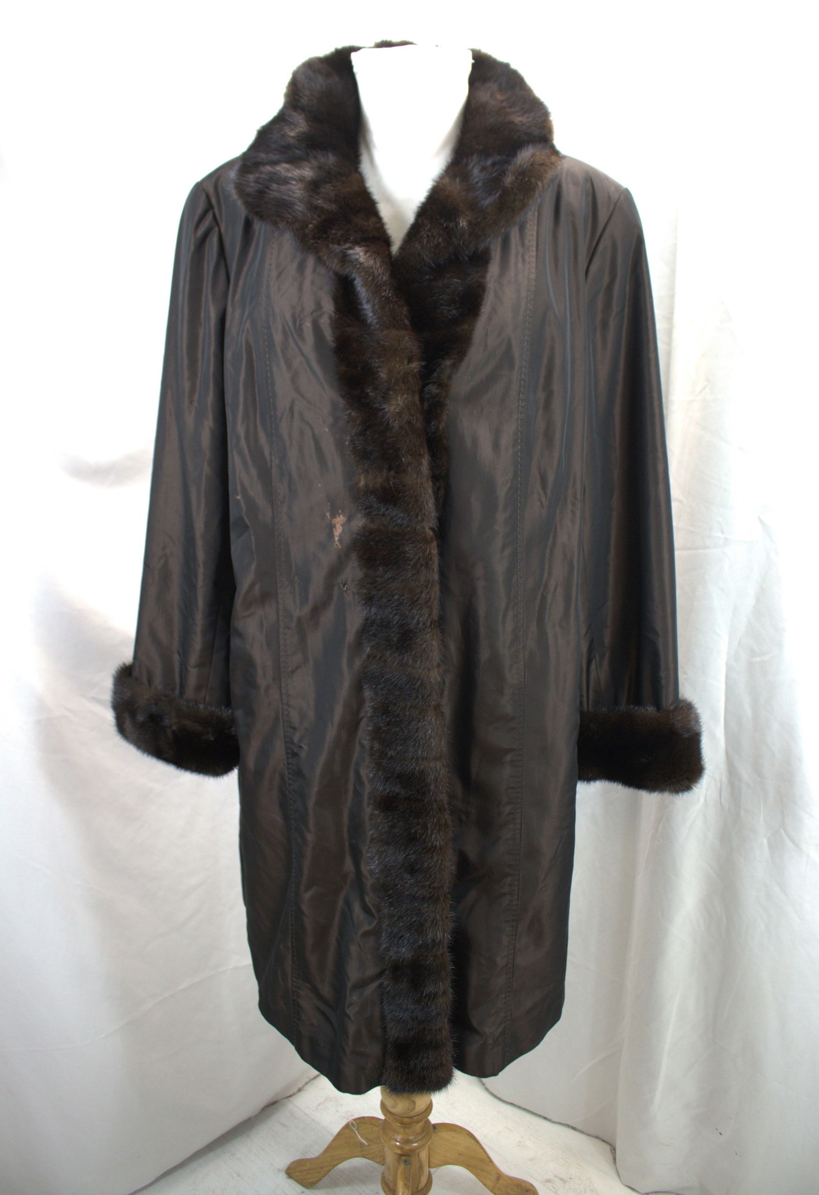 Vintage 1980's Mink Trimmed & Chinchilla Lined Coat (1 of 8)