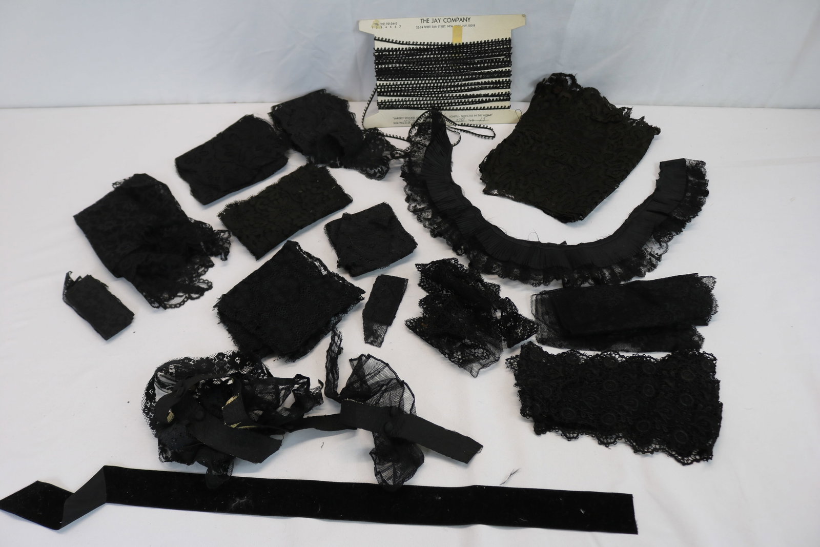 Lot of Antique Black Lace Trims: see photo's