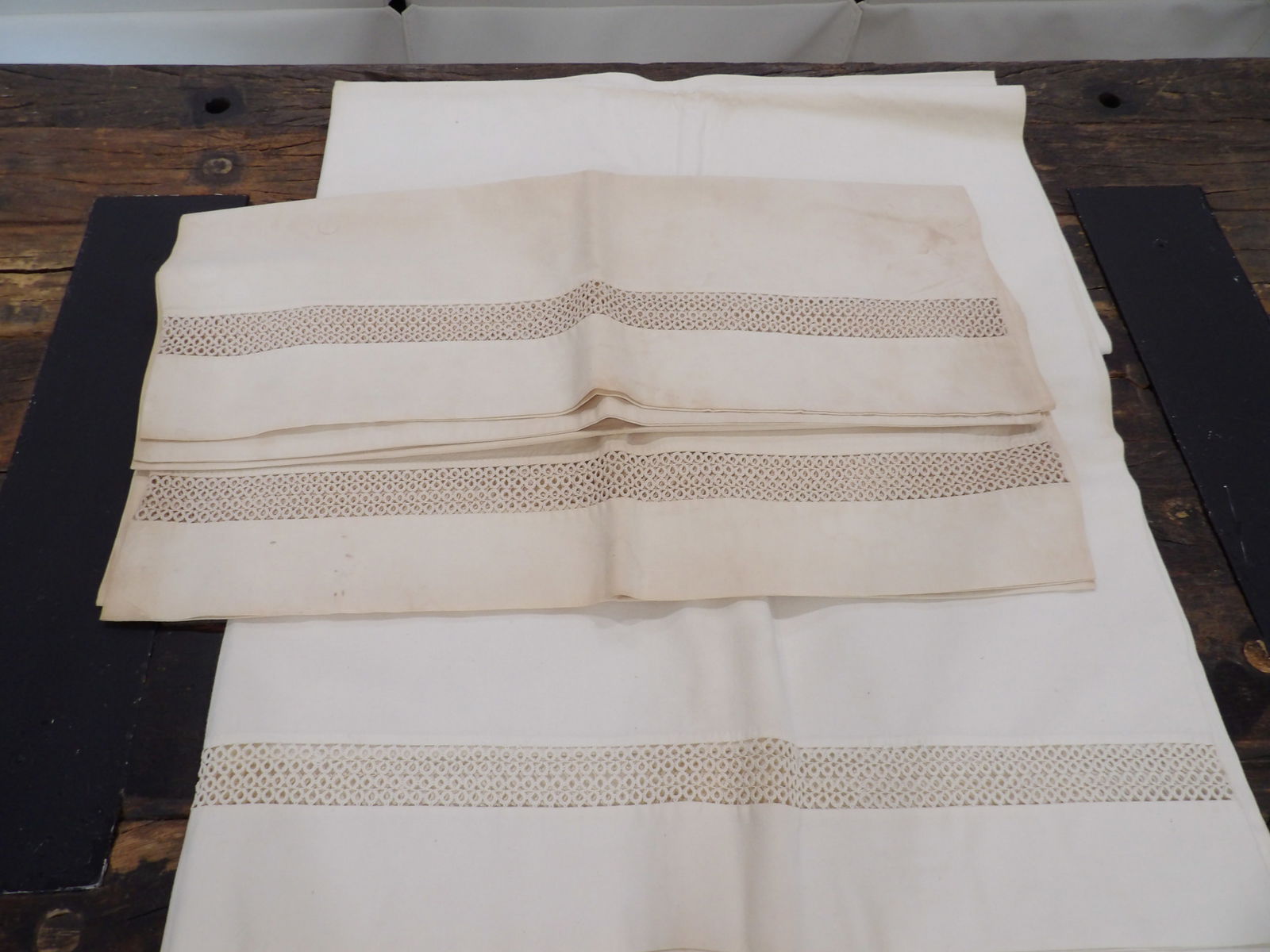 Vintage Cotton Bedsheet & Pair of Pillow Case with Tatting (1 of 6)