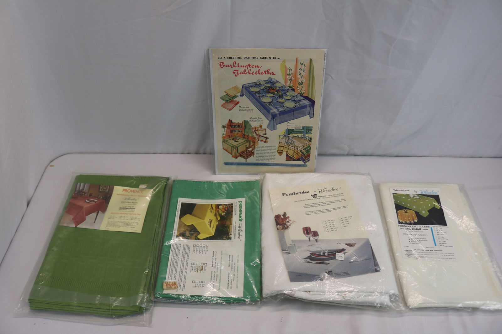 Lot of 4 Vintage 1970's Old Store Stock Tablecloths & Advertisement: see photo's