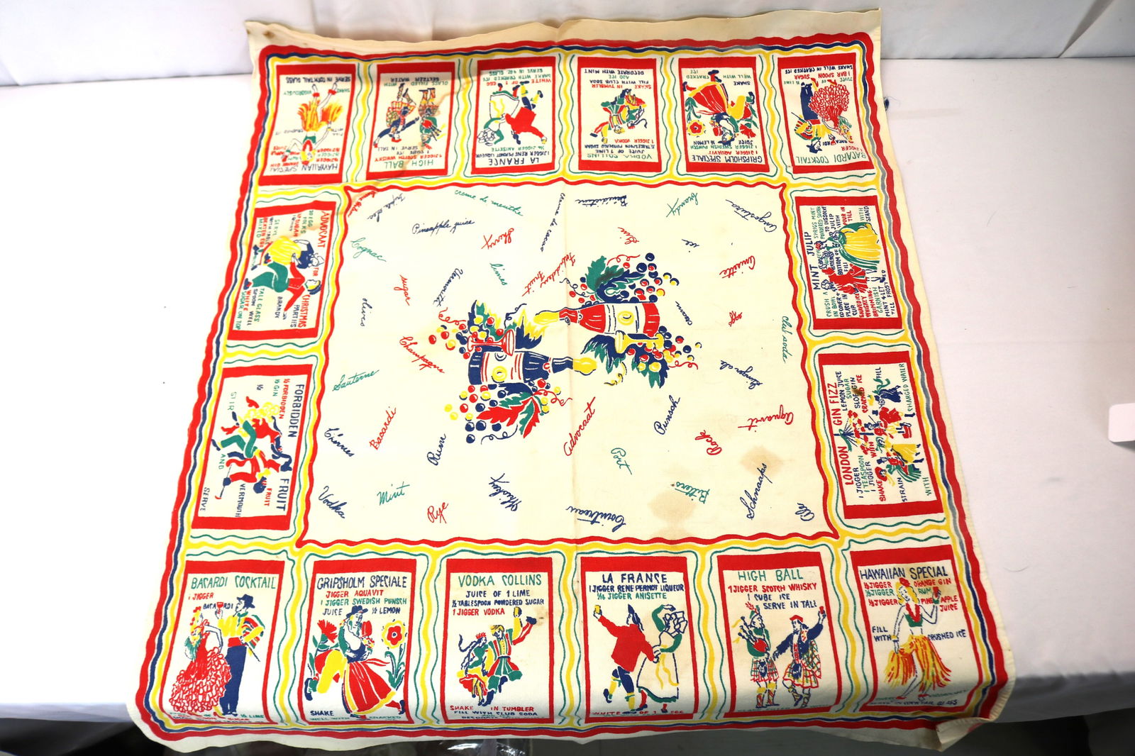 Vintage Cotton Printed Cocktail Tablecloth, 36 x 30: see photo's