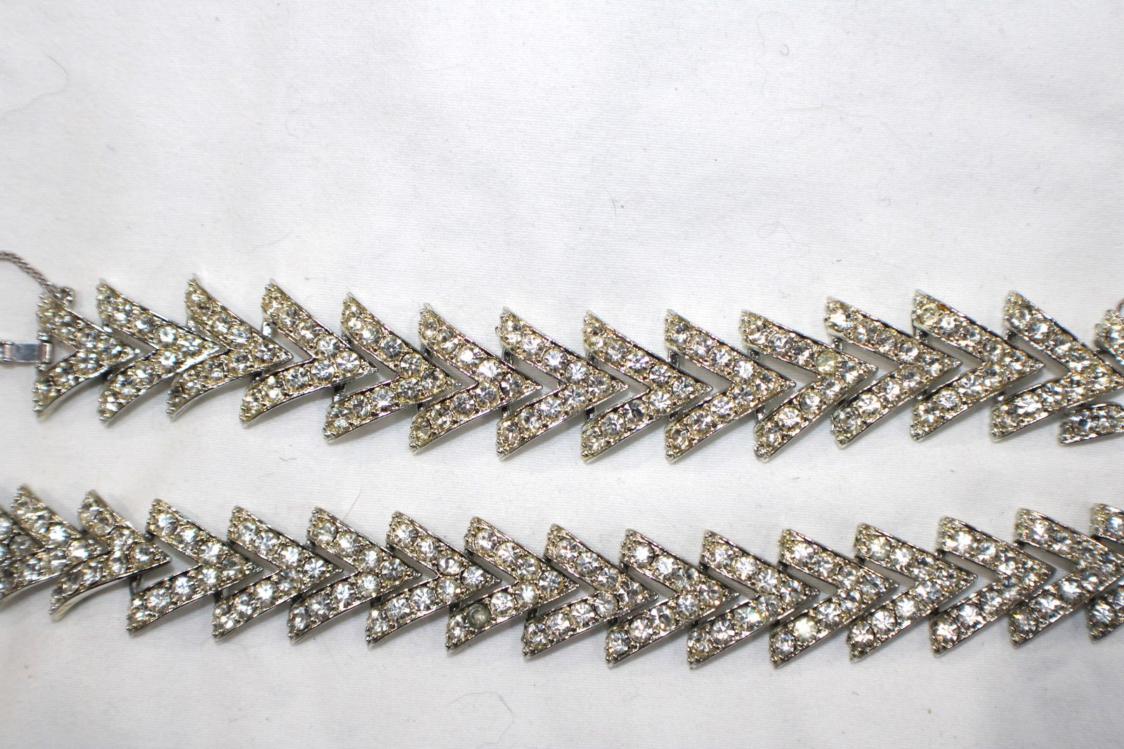 Vintage Sarah Coventry Linked Silver Tone & Crystal/Rhinestone Bracelet & Necklace Set (1 of 5)