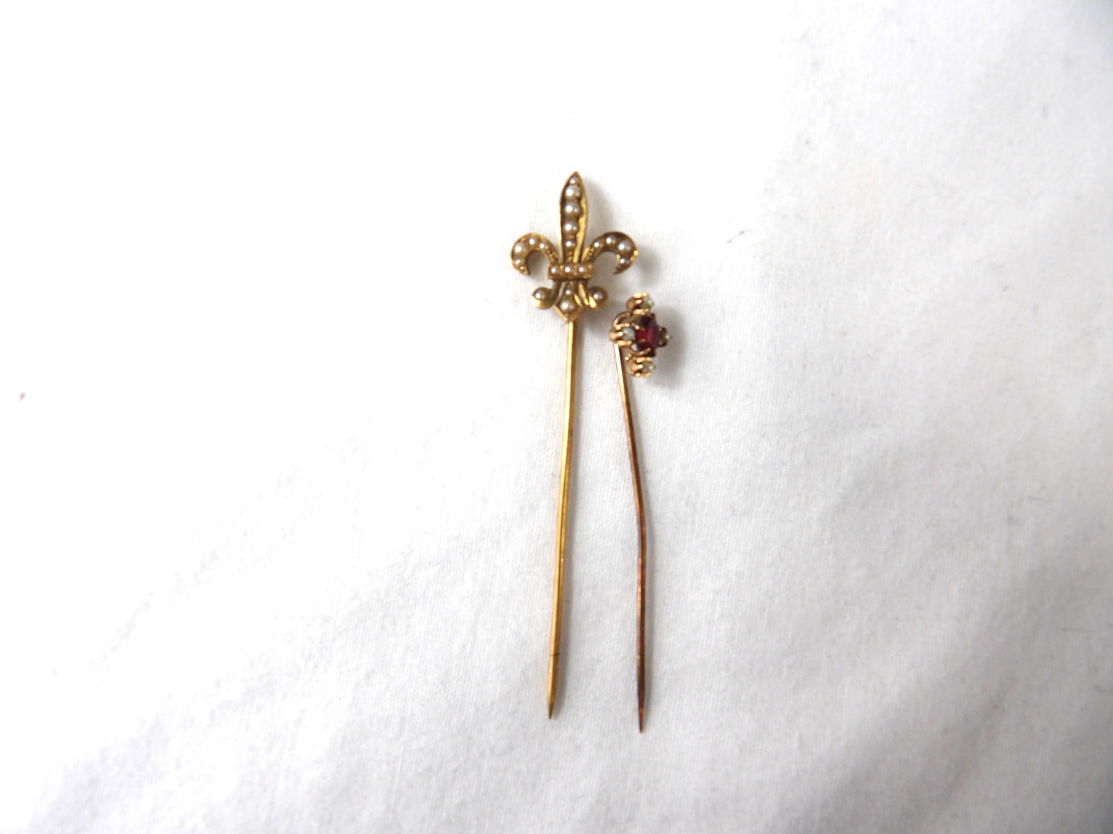 Lot of 2 Antique Stick Pins with Pearls, 1 with Red Ruby Stone: see photo's