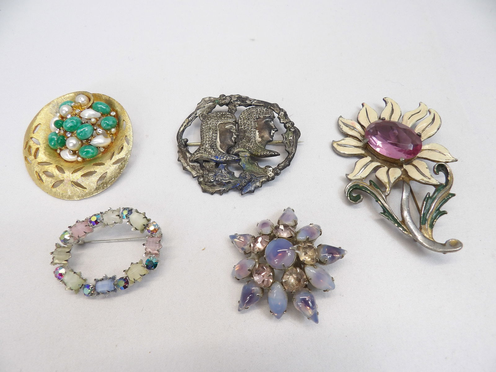 Lot of 5 Vintage & Antique Brooches, BSK, Crystal, Enamel & Other: see photo's