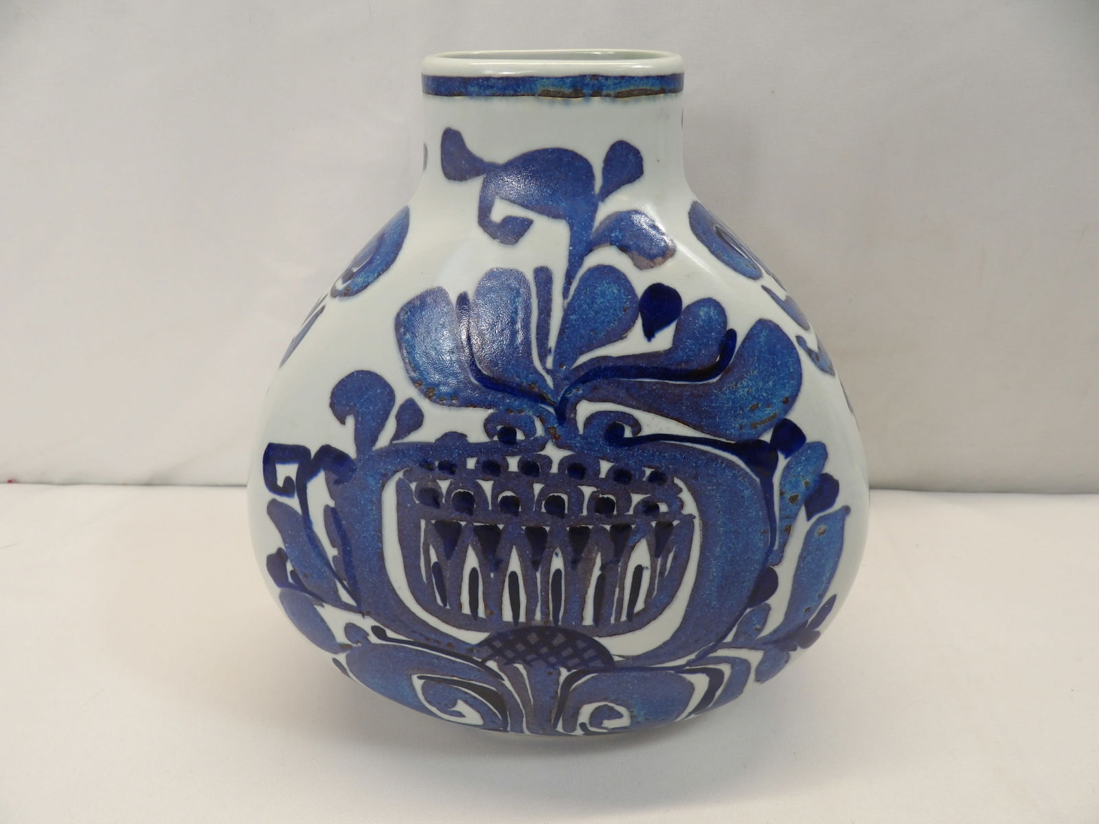 Royal Copenhagen Modernist Vase Kari Christensen Tenera Faience Pillow Vase 427/3114 (1 of 6)