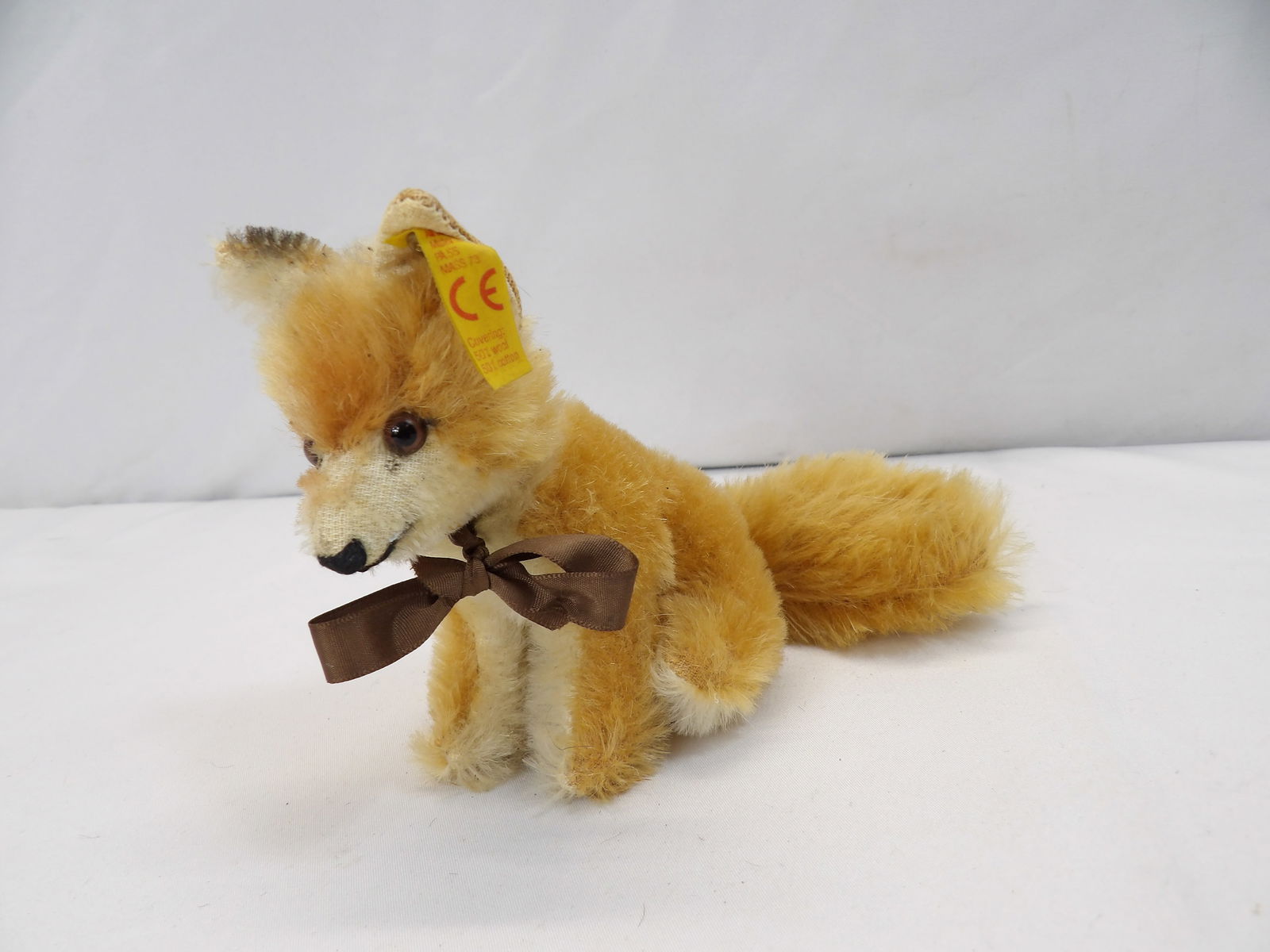 Vintage Steiff Mohair Fox with Ear Tag (1 of 8)