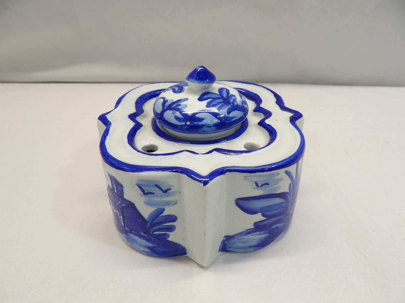 Vintage Blue & White Pottery Ink Well (1 of 8)