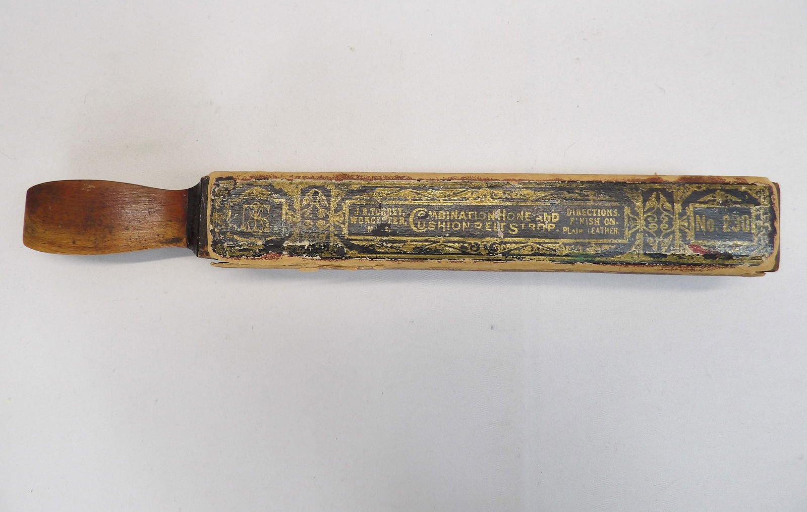 Antique Hand Held Shaving Strop in Original Box (1 of 12)