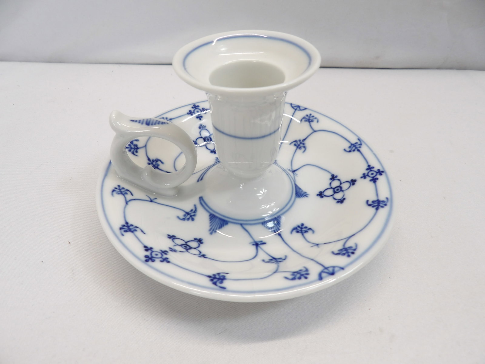 Vintage Meissen Blue Onion Chamberstick: approx. 3 1/2 inches tall, see photo's