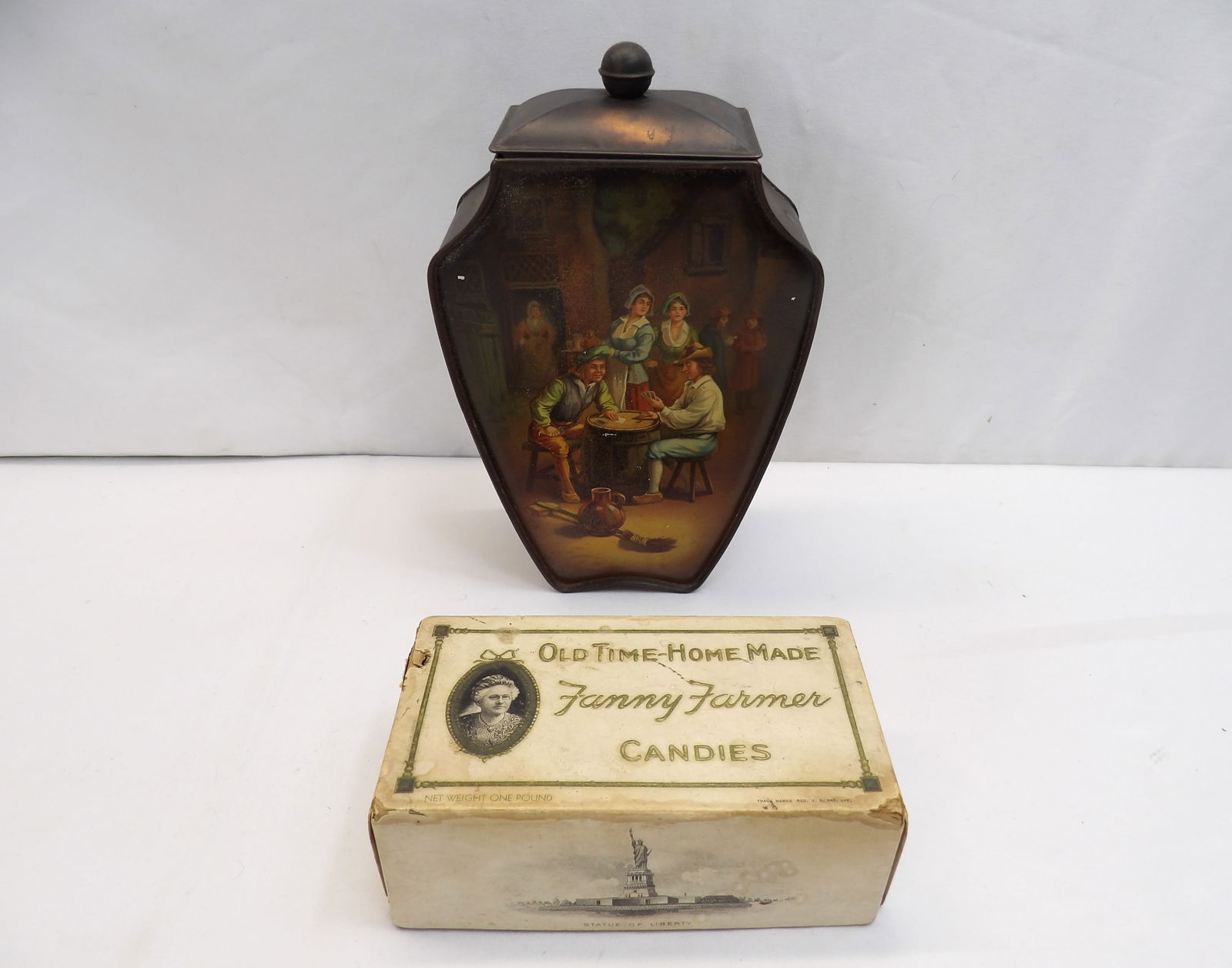 Vintage Huntley & Farmer Advertising Tin Biscuit Caddy & Fanny & Farmer Candy Box (1 of 12)