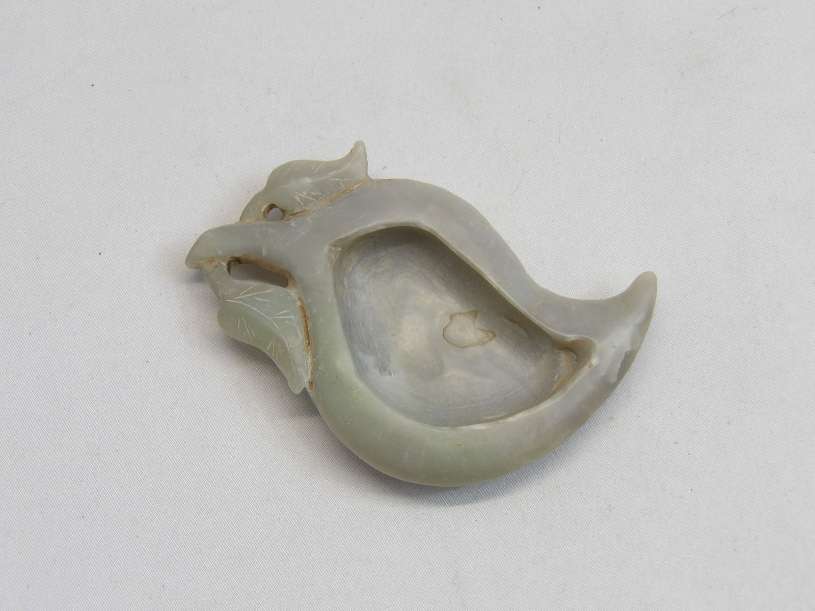 Light Green Hand Carved Chinese Jade Gourd Brush Washer (1 of 2)