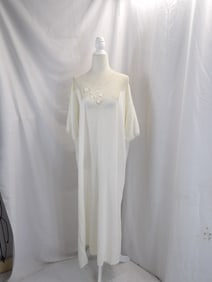 EARLY 1900'S WHITE COTTON NIGHGOWN WITH IRISH CROCHET