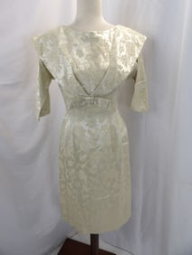 VINTAGE 1960'S BEIGE BROCADE WIGGLE COCKTAIL DRESS
