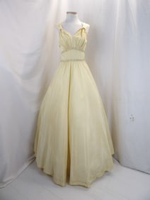 VINTAGE 1930'S OFF WHITE TAFFETA GOWN WITH CORDE TRIM