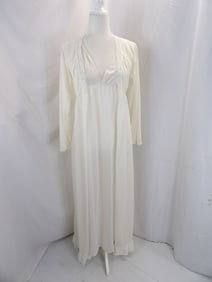 VINTAGE 1950'S NANI FLOWER WHITE NYLON & LACE NIGHTGOWN & ROBE SET