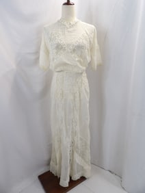 VINTAGE 1910 COTTON & LACE GARDEN DRESS