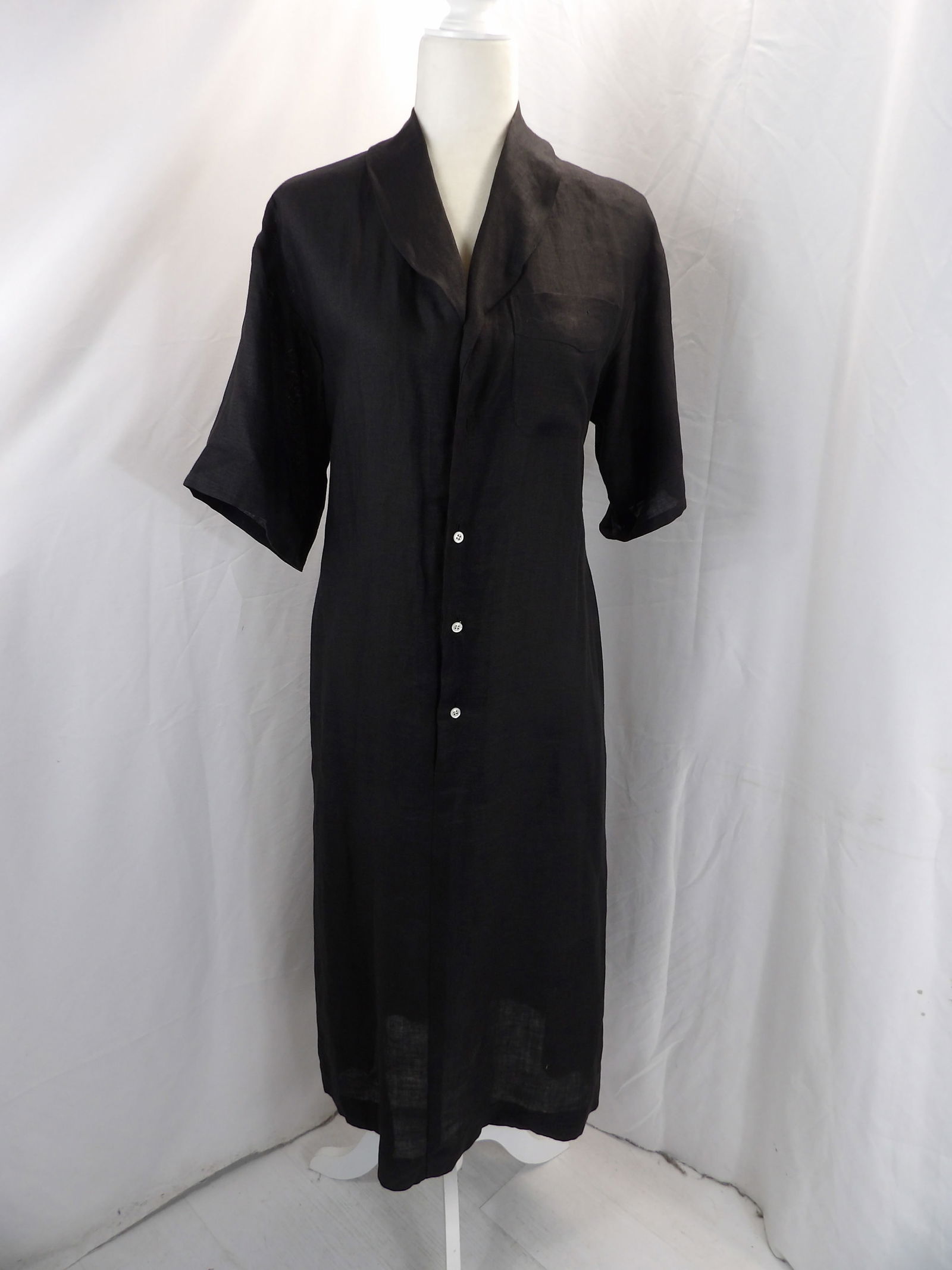 VINTAGE RALPH LAUREN BLACK LINEN SHIRT DRESS: APPROX. 40 BUST & WAIST. IN GOOD CONDITION. SEE PHOTOS.