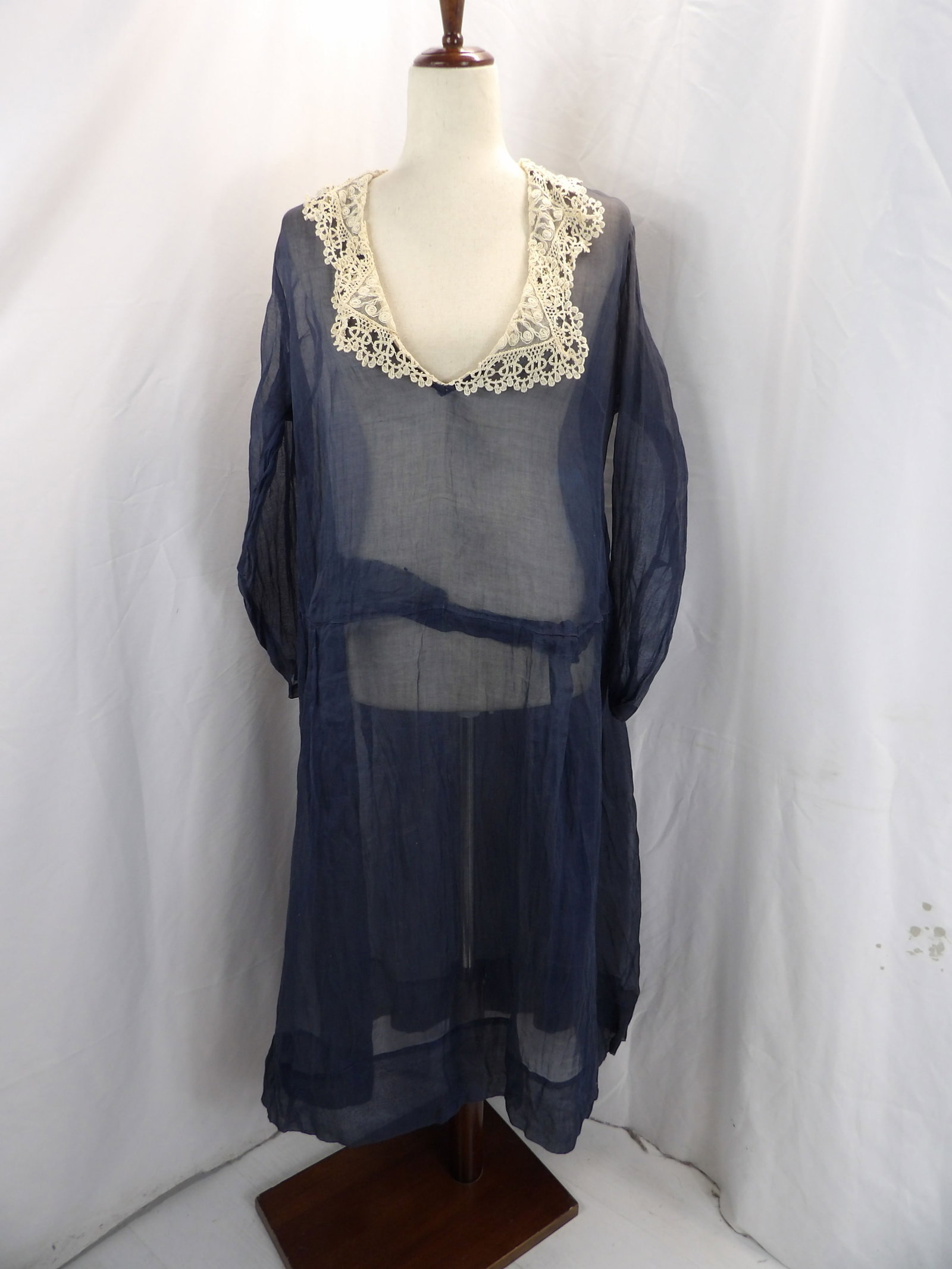 VINTAGE 1910-1920'S GAUZE & LACE DROP WAIST DRESS: APPROX. 44 BUST & WAIST. IN GOOD CONDITION. SEE PHOTOS.