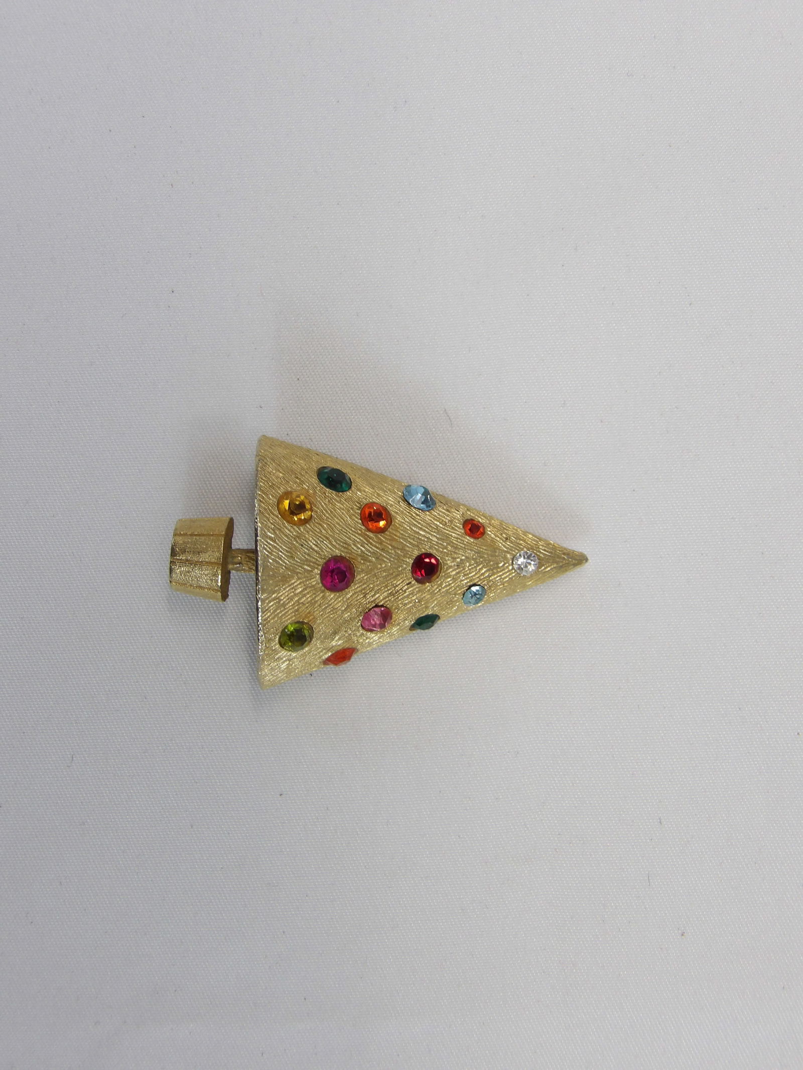 Rare Vintage Signed Coro craft Light Up Christmas Tree: approx. 2 inches, old battery