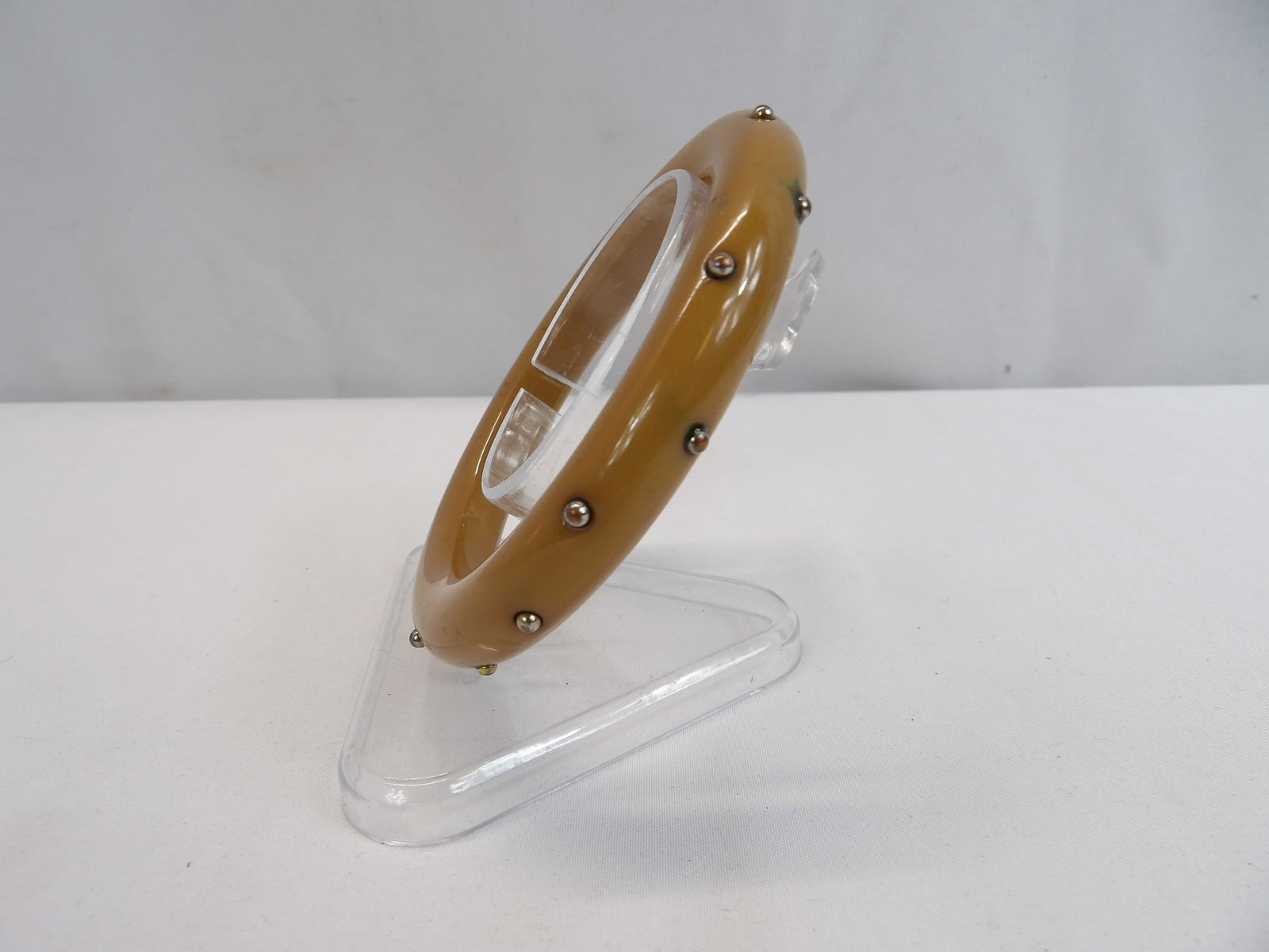 Wonderful Vintage Bakelite Bangle Bracelet with Inlay Metal Beads: approx. 2 3/4 opening