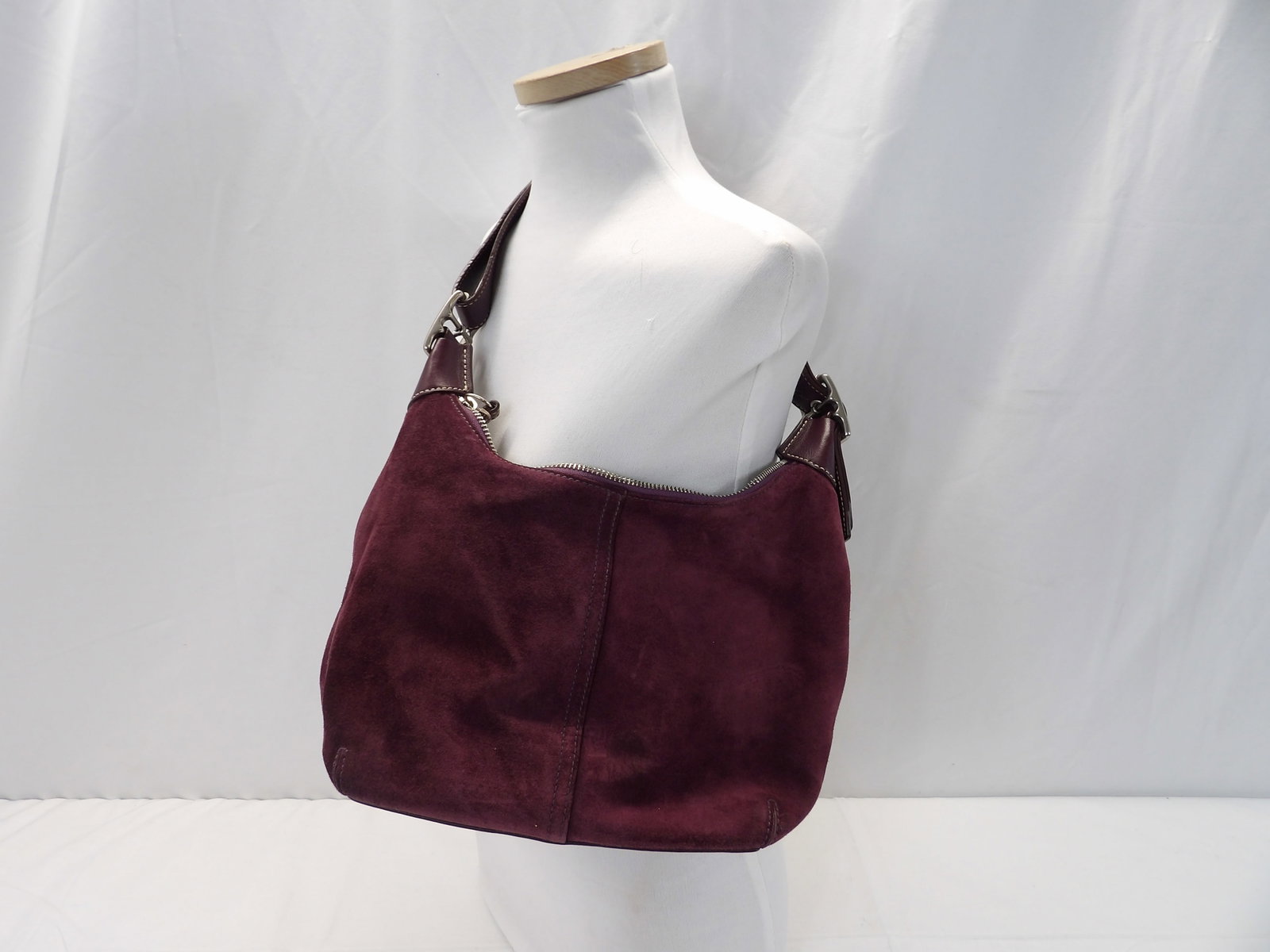 Vintage Coach Wine Color Suede Hobo Bag No. G053-8E82: a couple scuffs otherwise good condition inside & out, see photo's