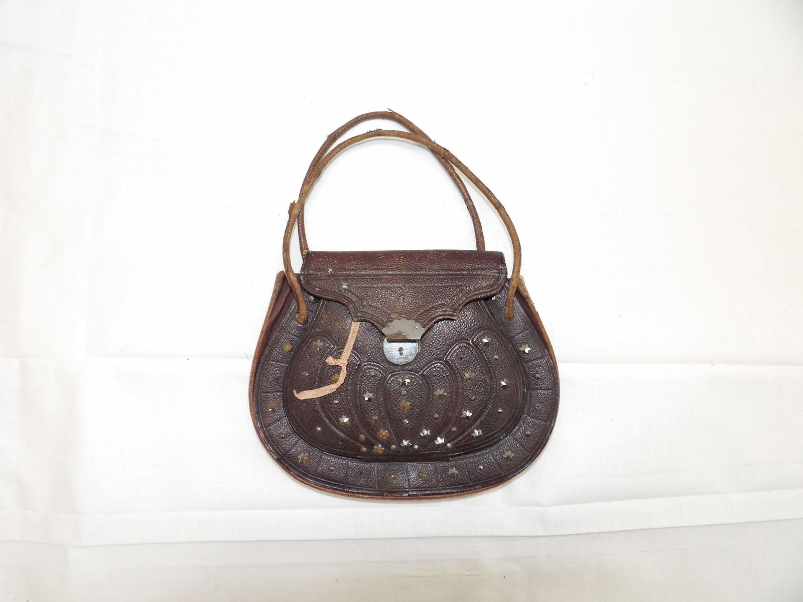 Early Leather Sewing Kit Purse with Studded Stars (1 of 12)