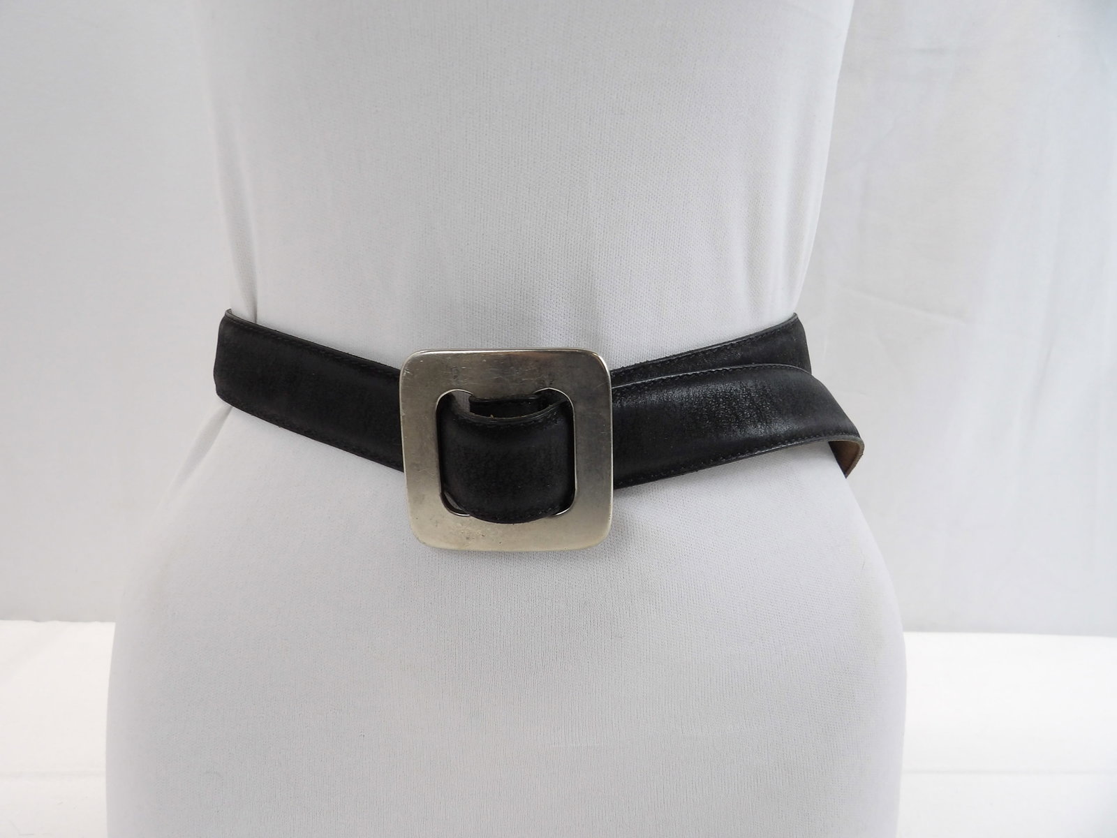 Vintage Bates Black Leather Belt with Silver Tone Buckle: approx. up to 37 inches long, see photo's